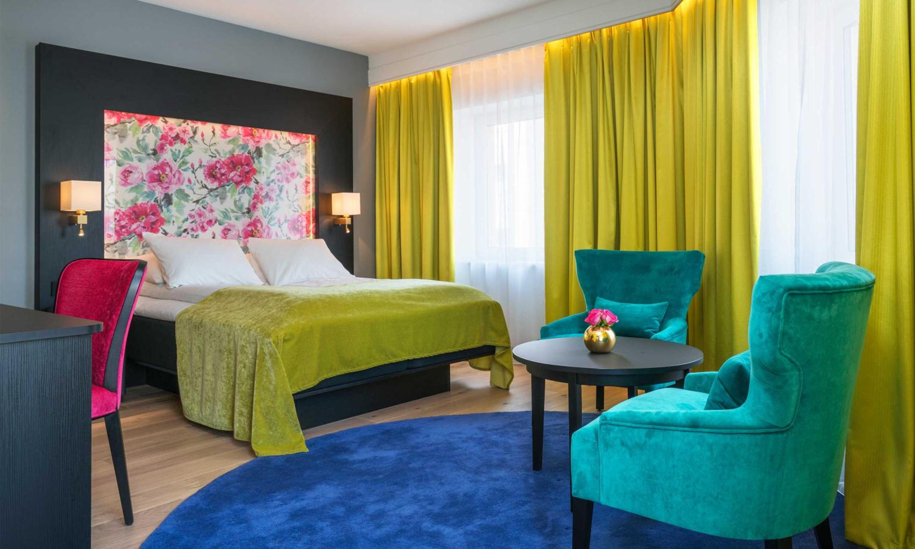 Deluxe Double or Twin Room - Photo 8