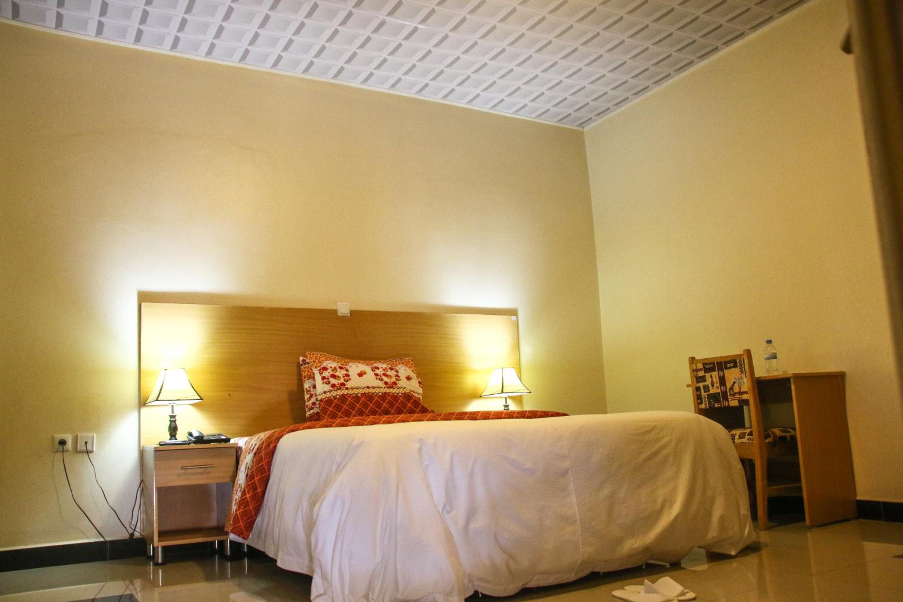 Deluxe King Room photo 1