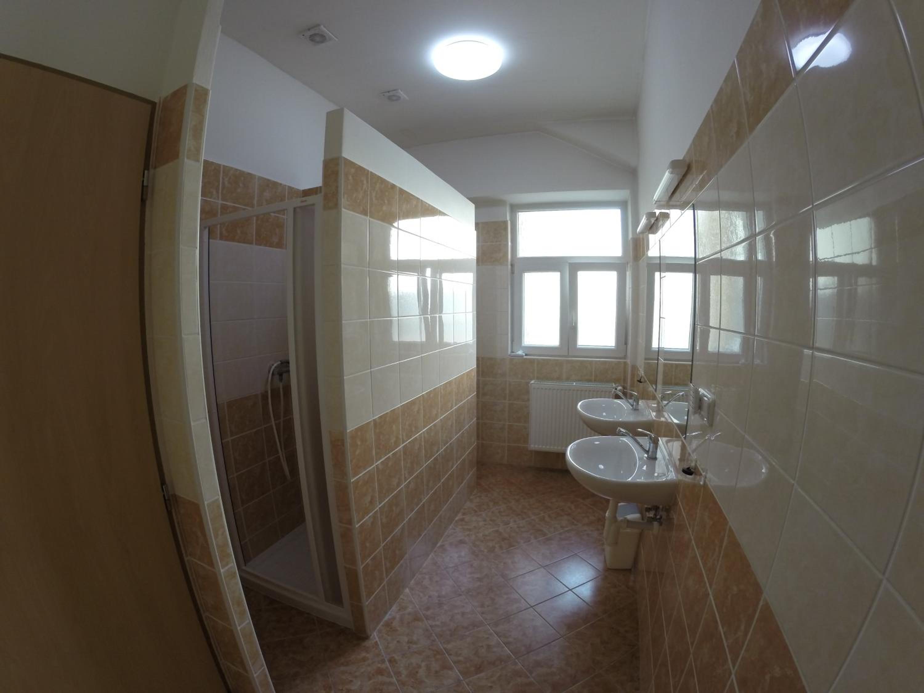 Room with Shared Bathroom photo 3