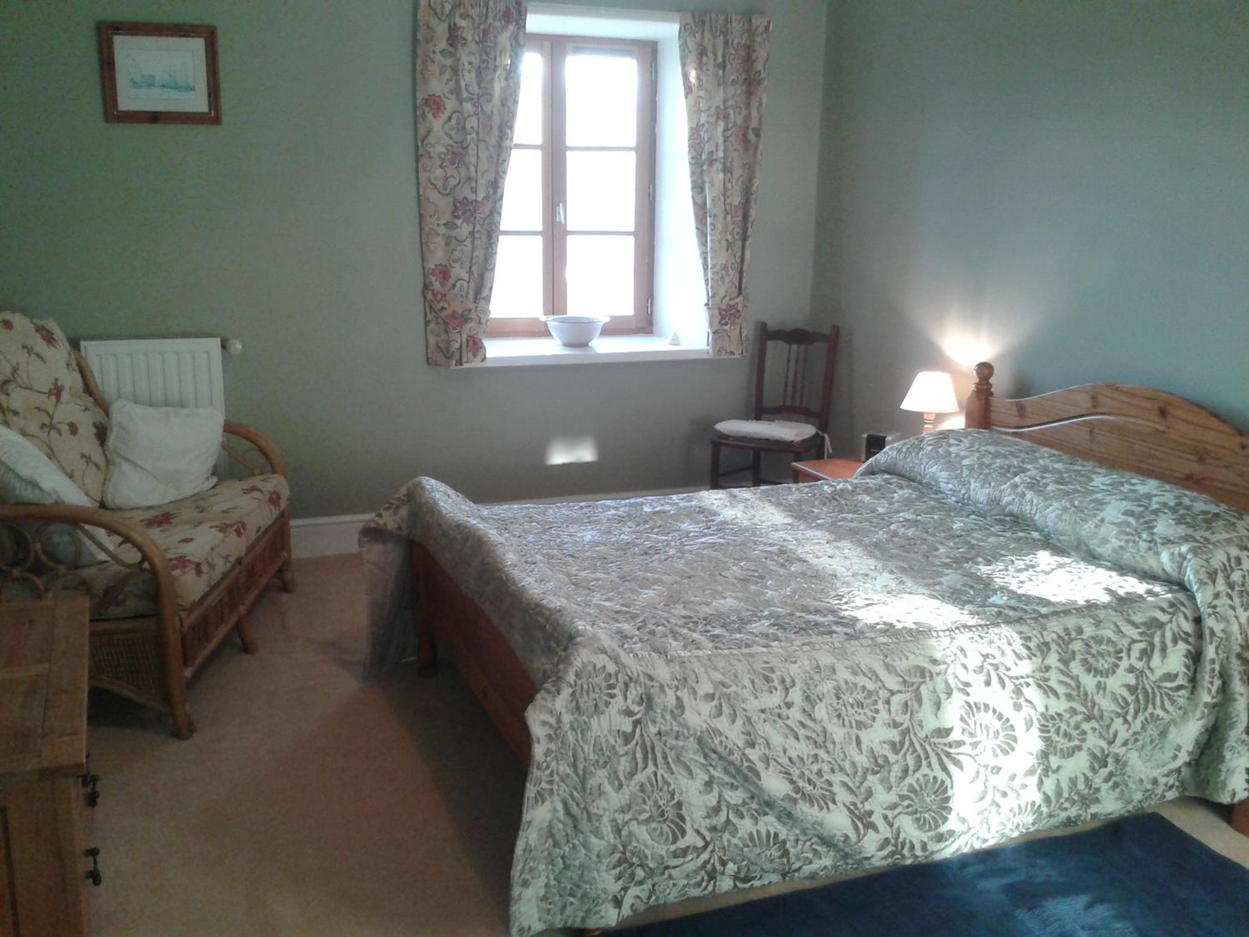 Double Room with Private Bathroom - Photo 5