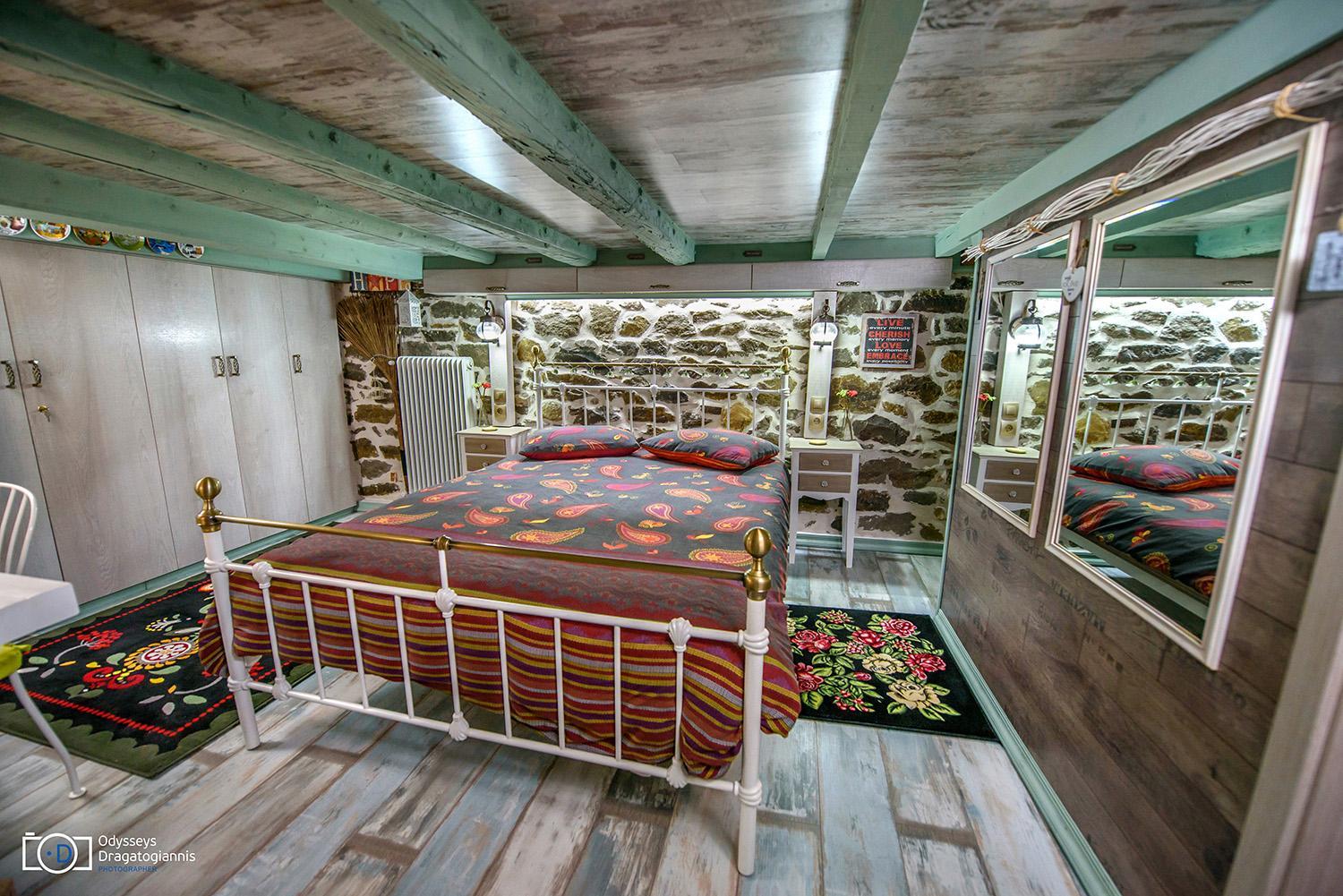 Seven-Bedroom Villa - Photo 39