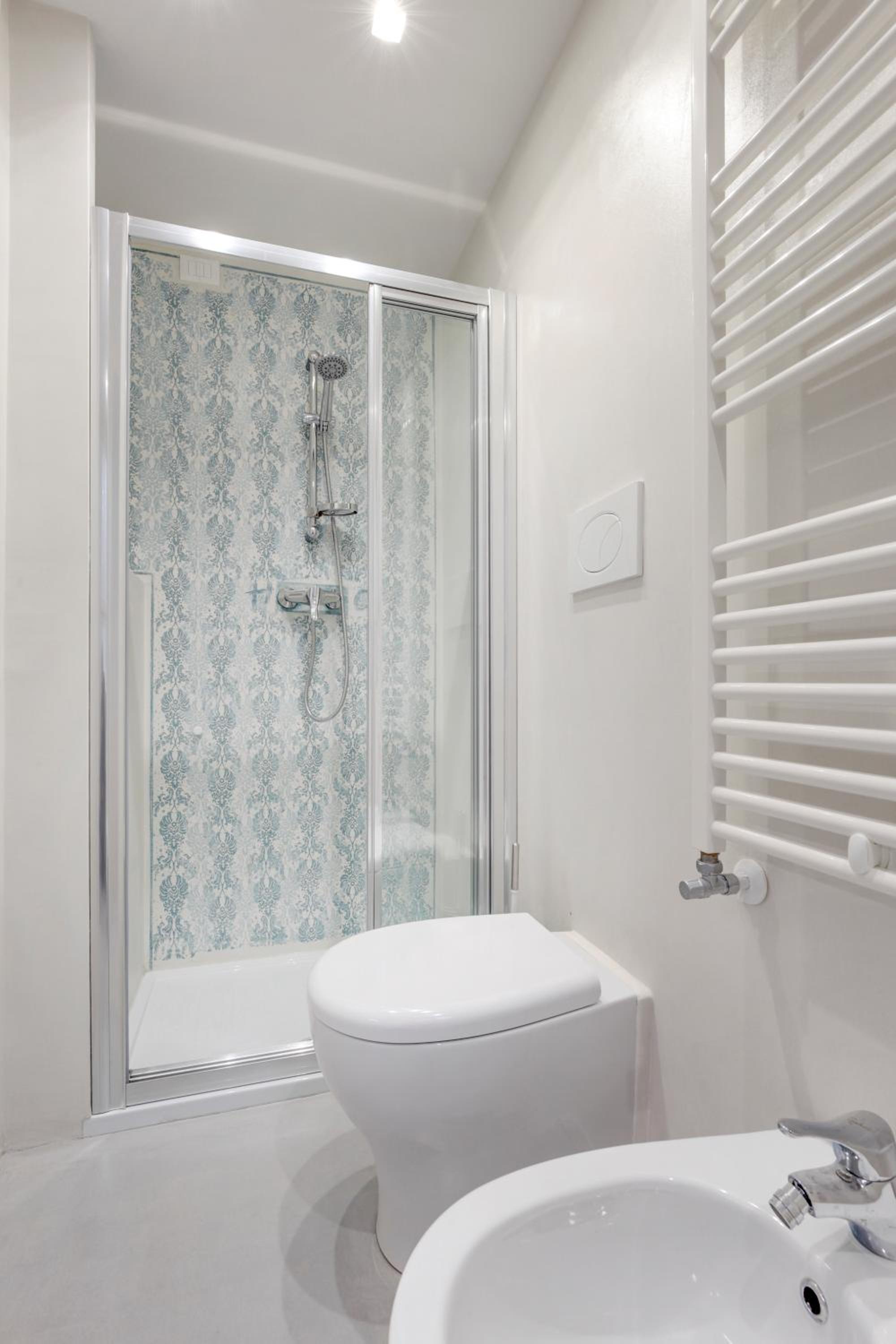 Two-Bedroom Apartment with 2 Bathrooms photo 3