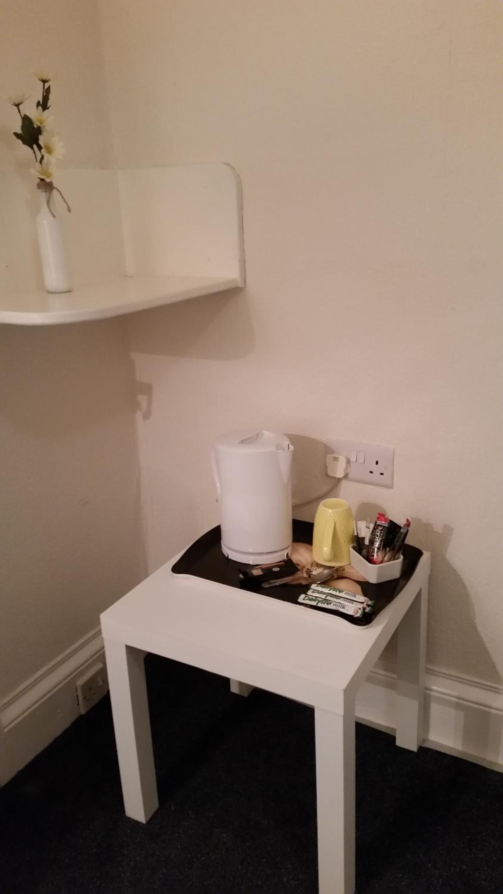 Single Room With Bathroom photo 3