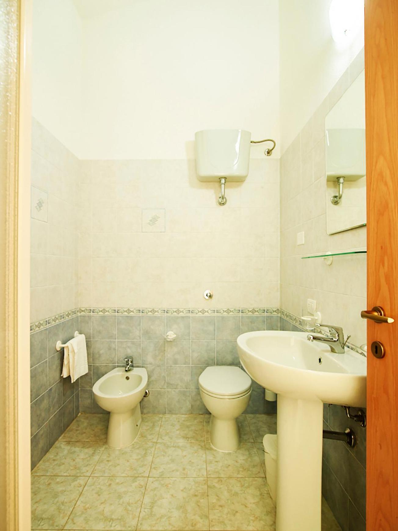 Standard Single Room with Mountain View photo 2