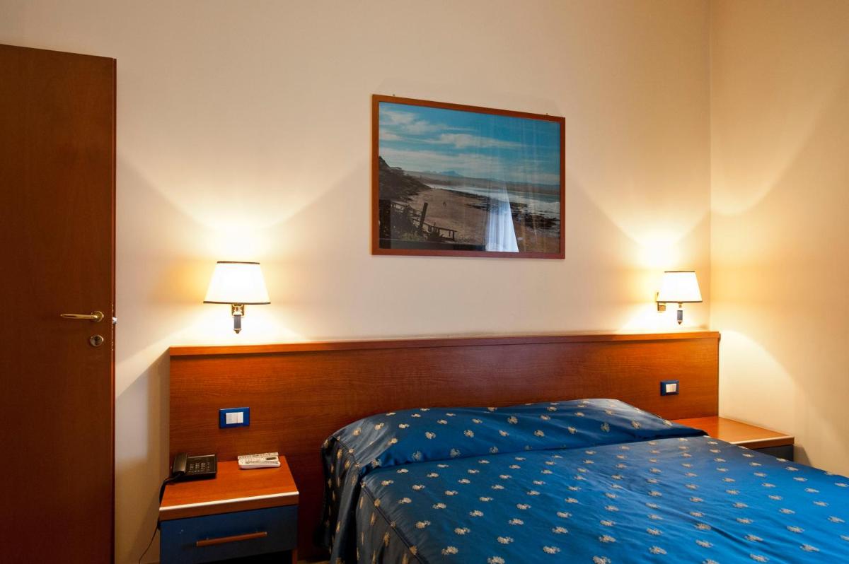Double or Twin Room photo 1