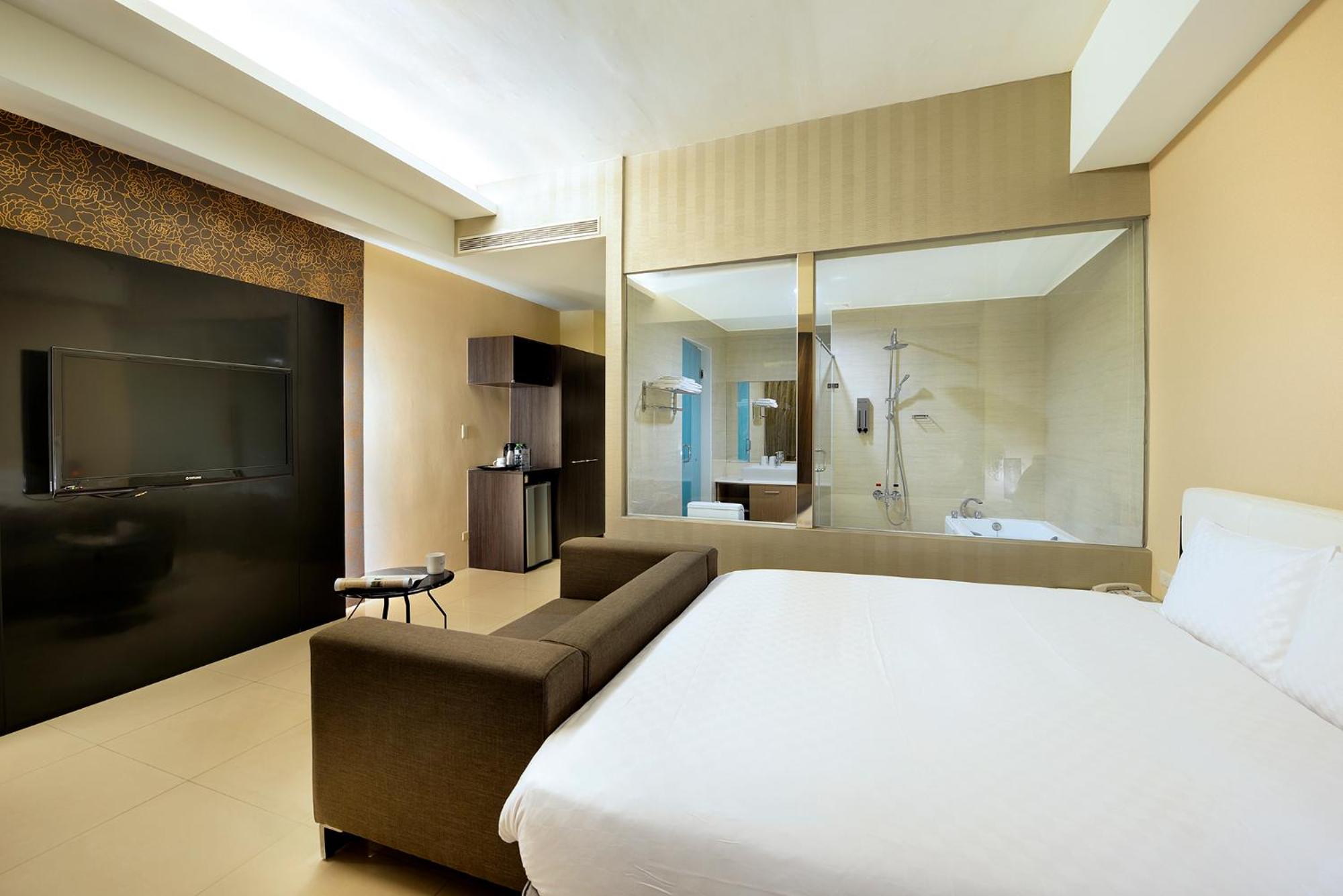 Double Room with Lake View