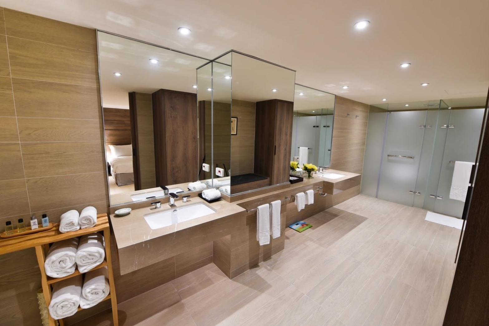 Deluxe Family Suite photo 3