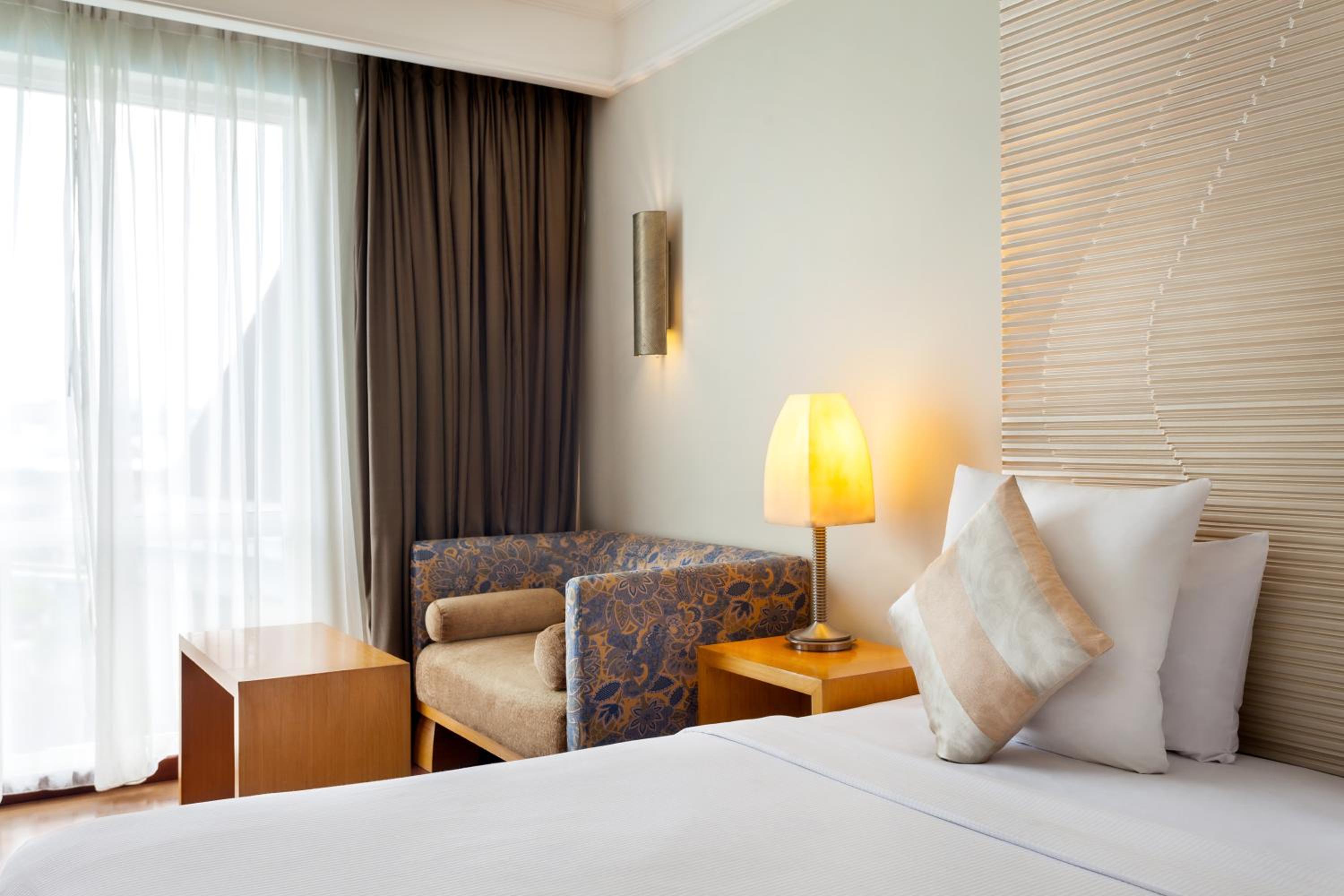 Standard Queen Room - Photo 4