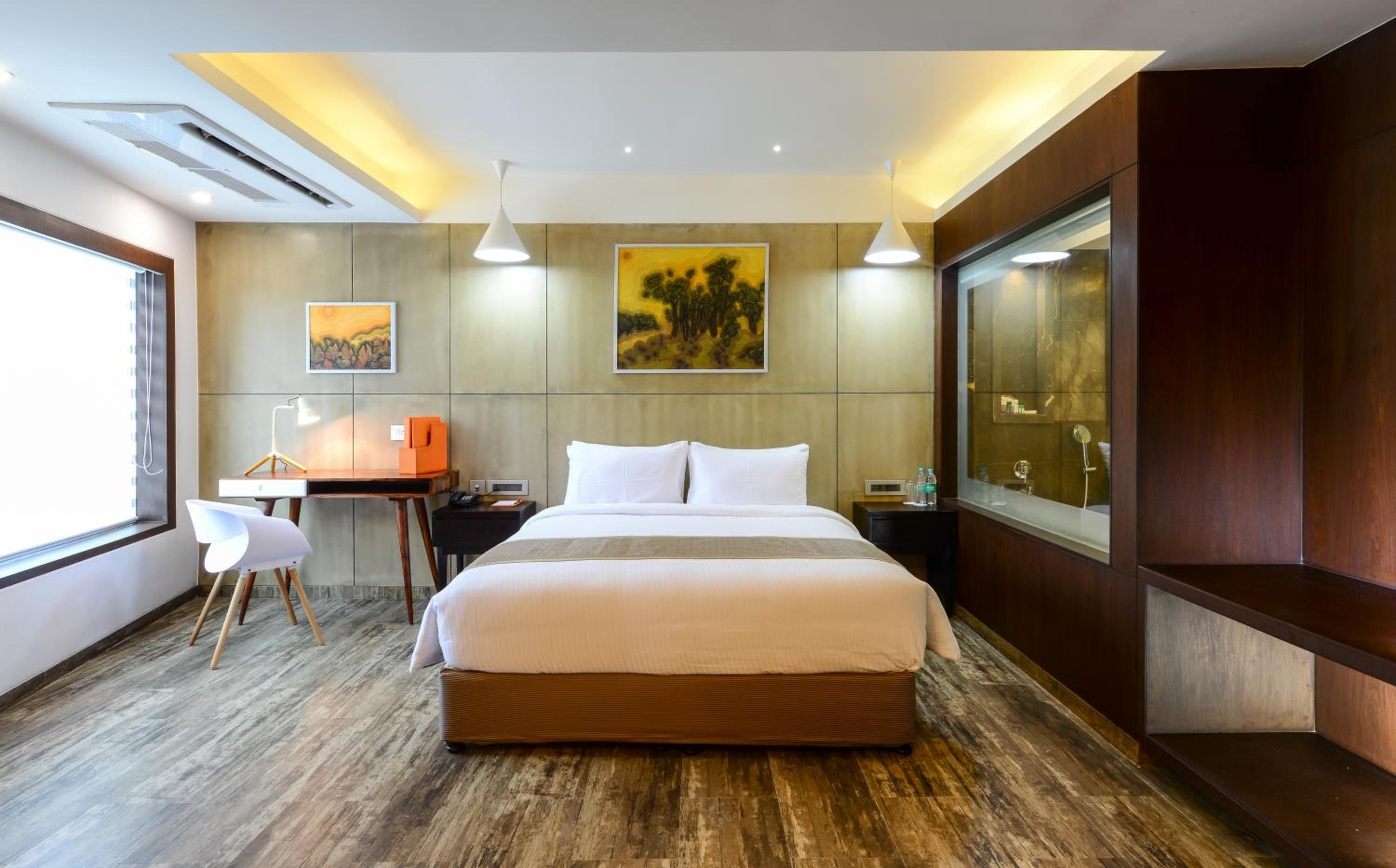Queen Suite with 20% discount on F&B and 15% on Spa along with Complimentary Airport pickup