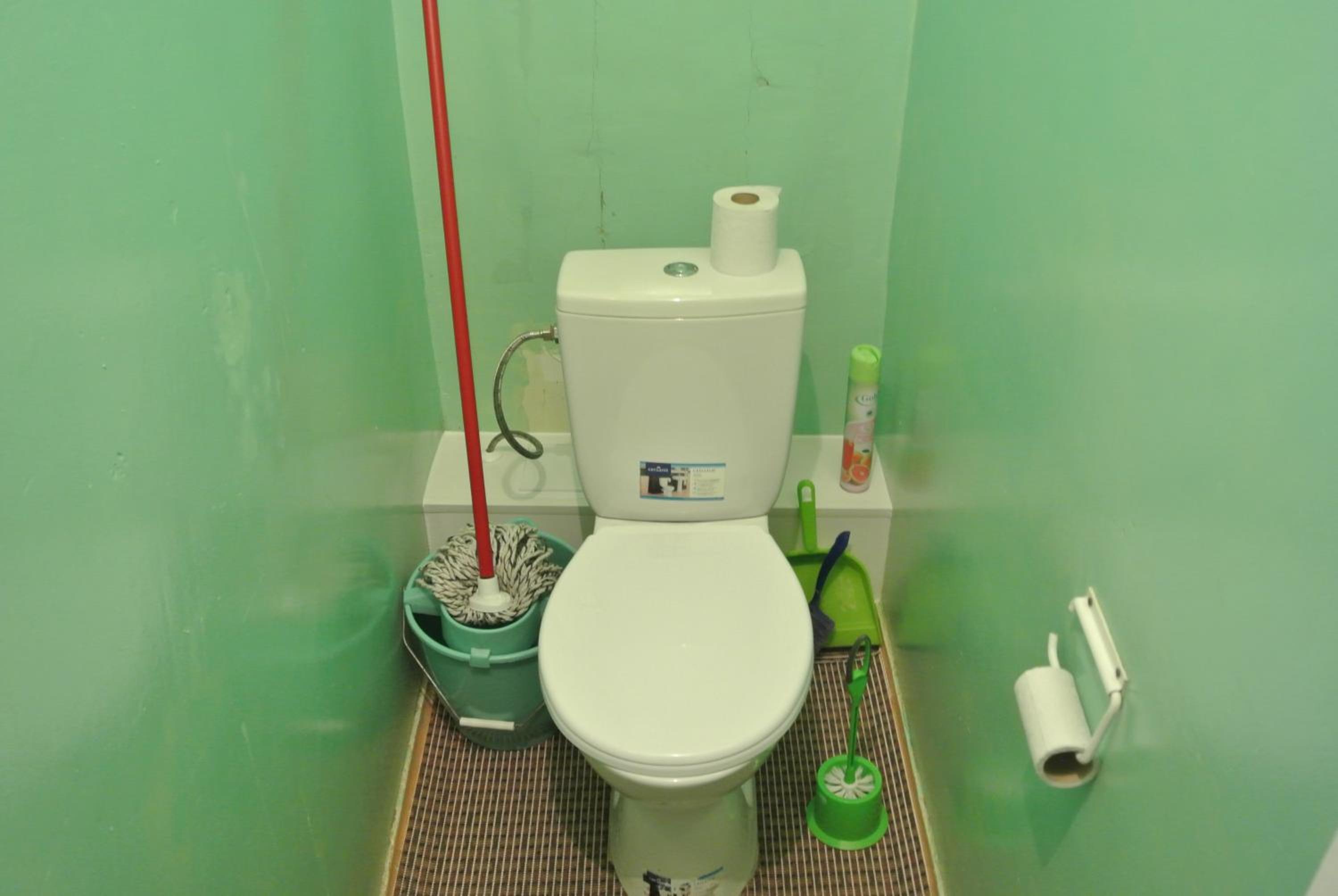One-Bedroom Apartment - Photo 2