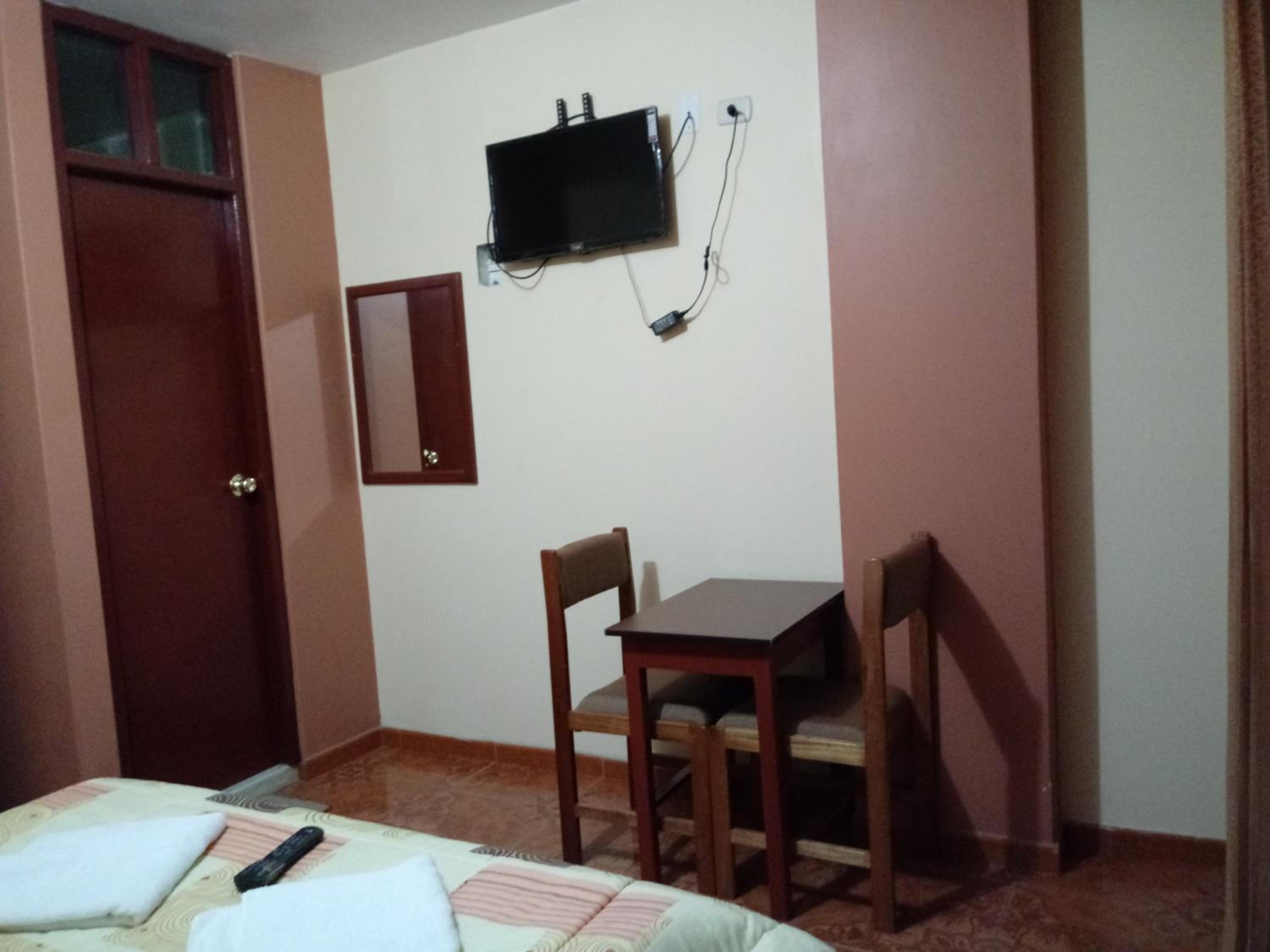 Twin Room with Private Bathroom photo 1