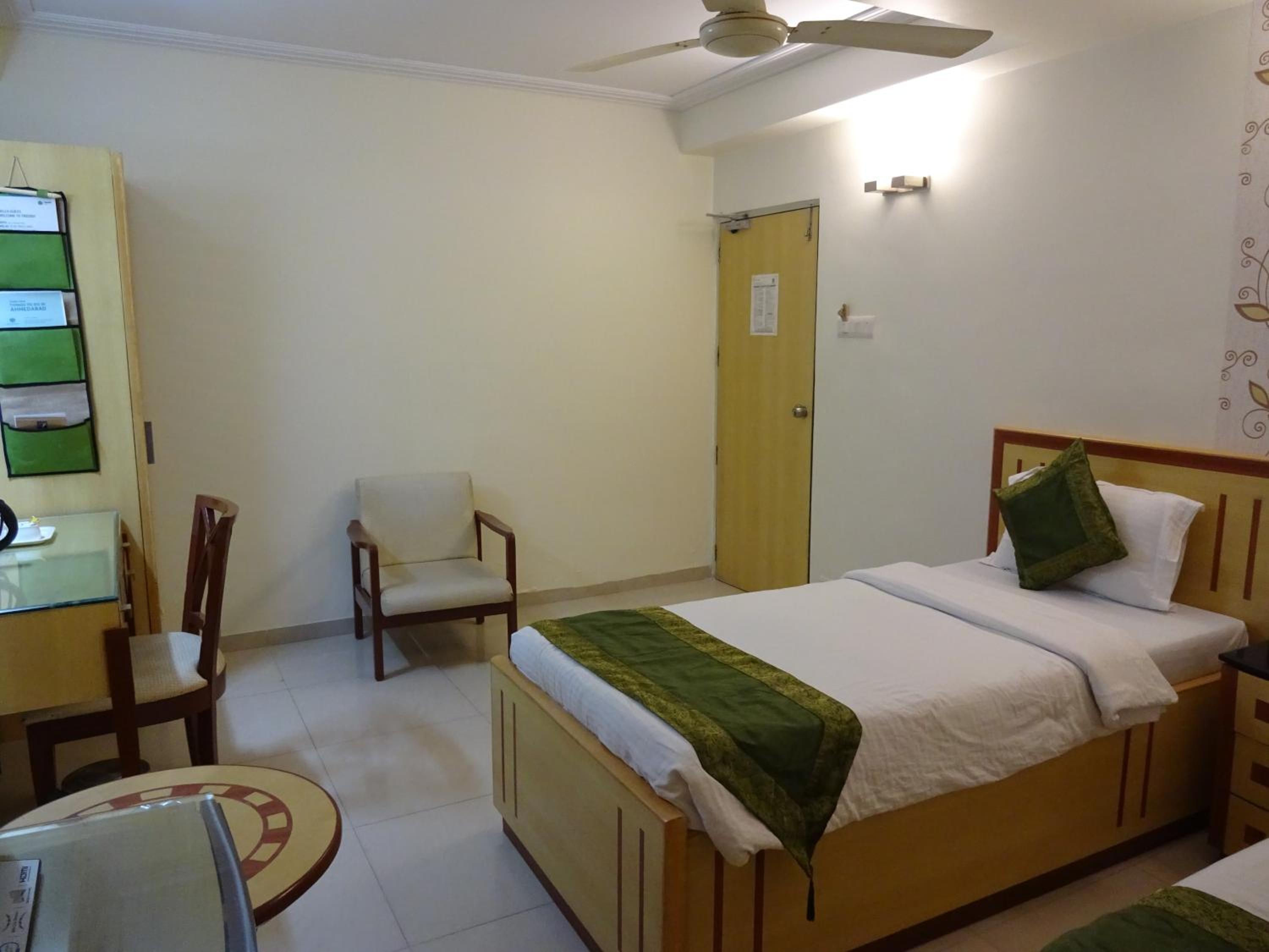 Deluxe Double Room photo 2
