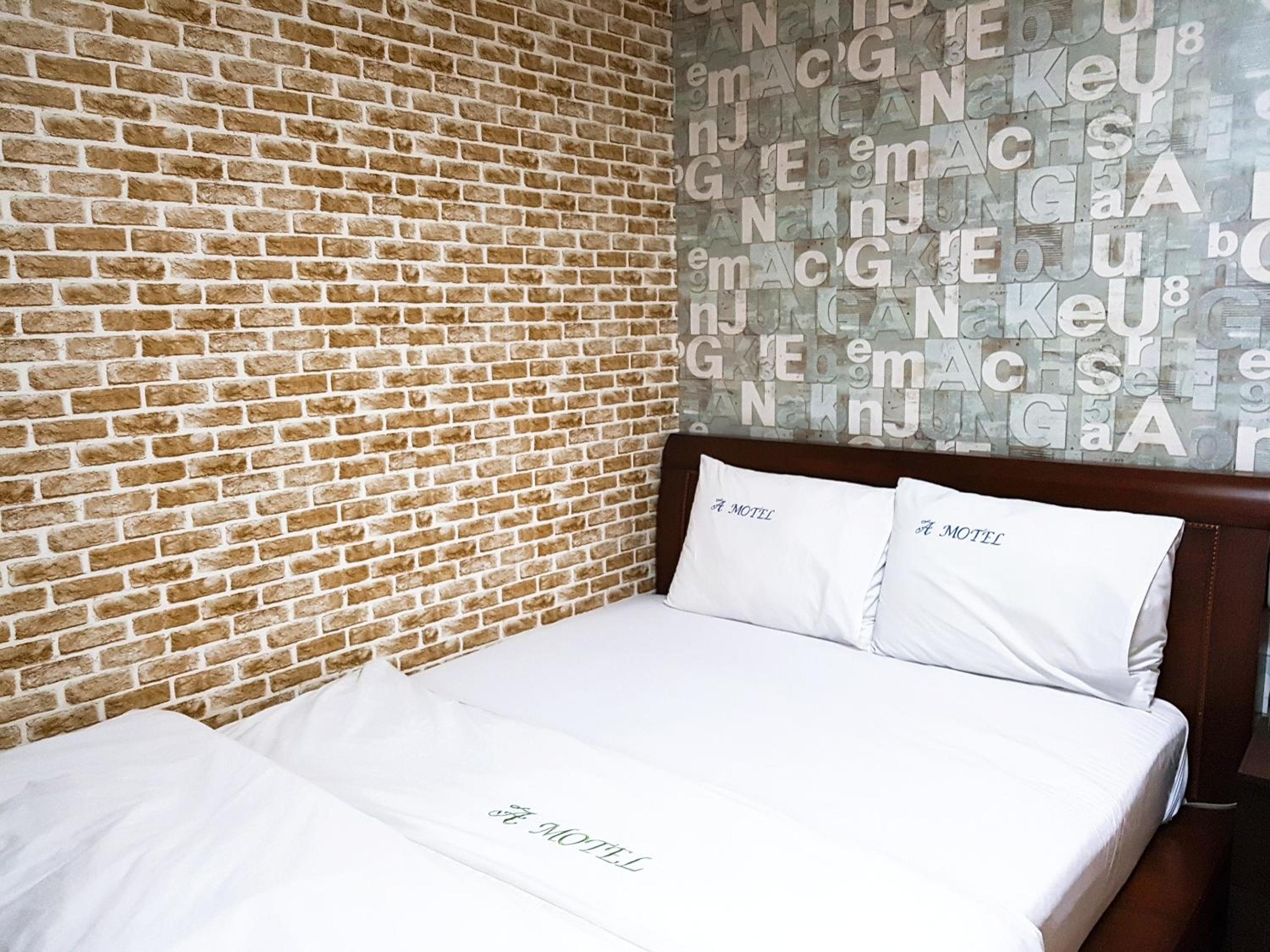 Standard Double Room - Photo 5