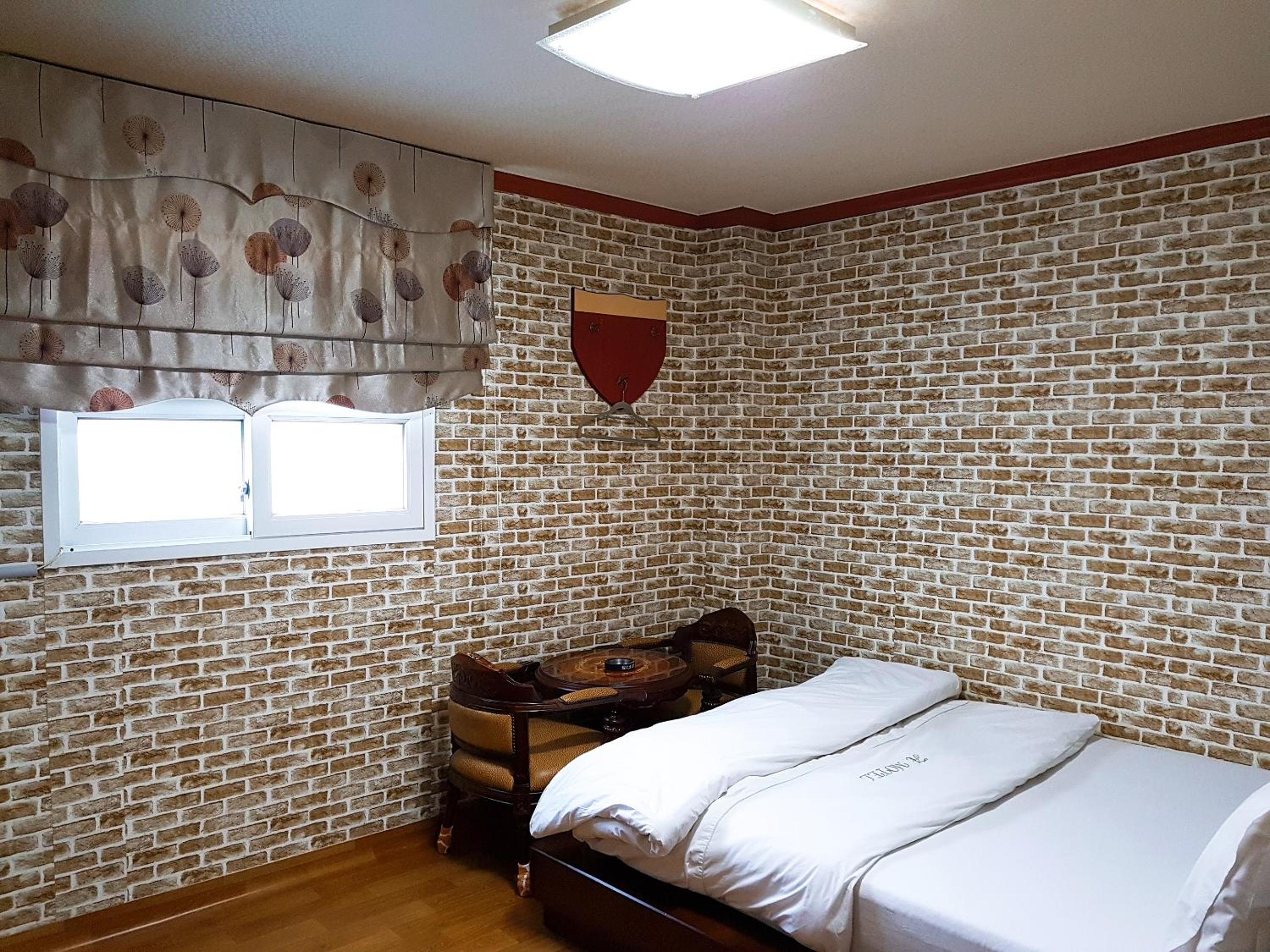 Standard Double Room - Photo 4