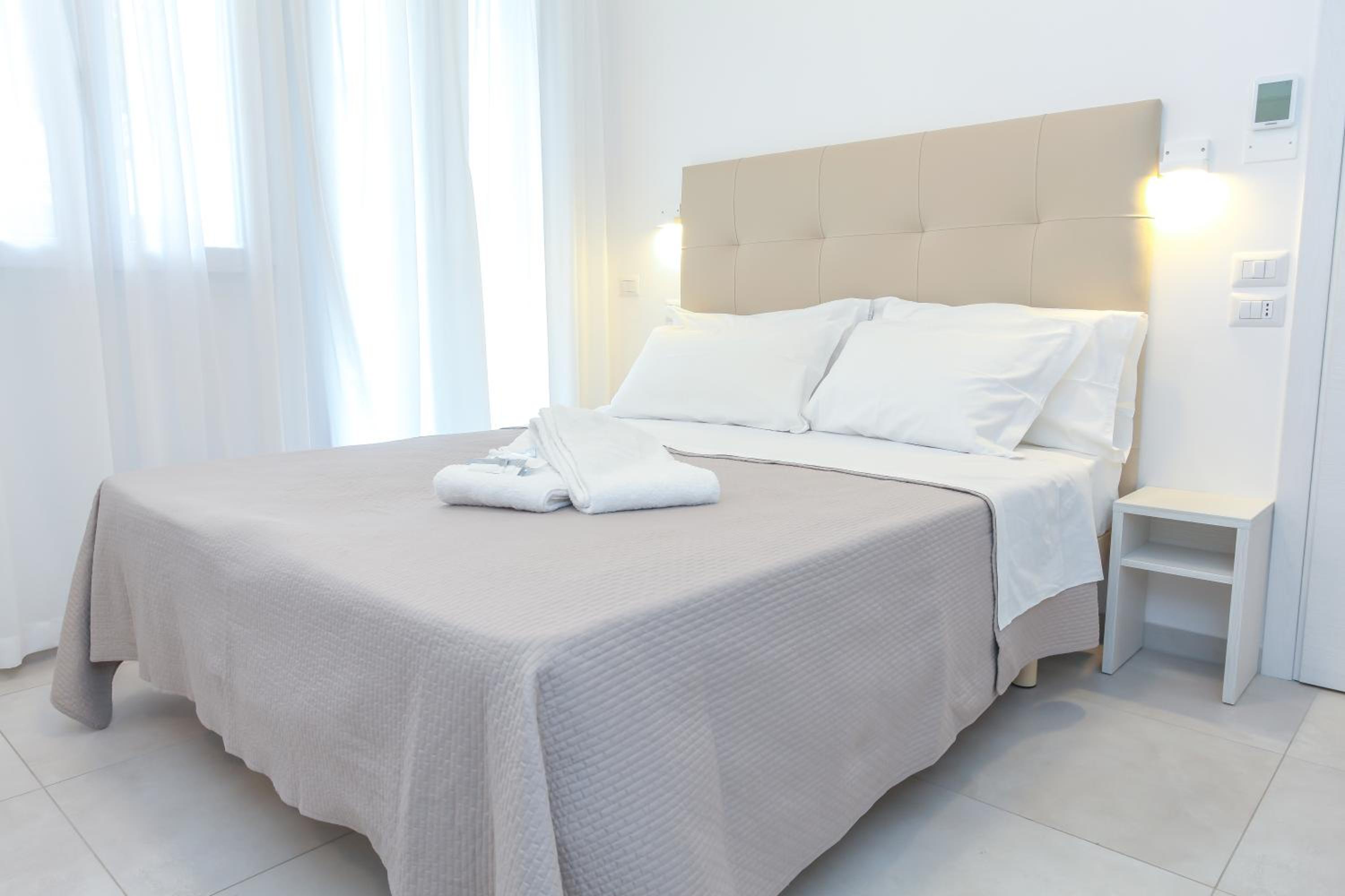 Double Room - Photo 1