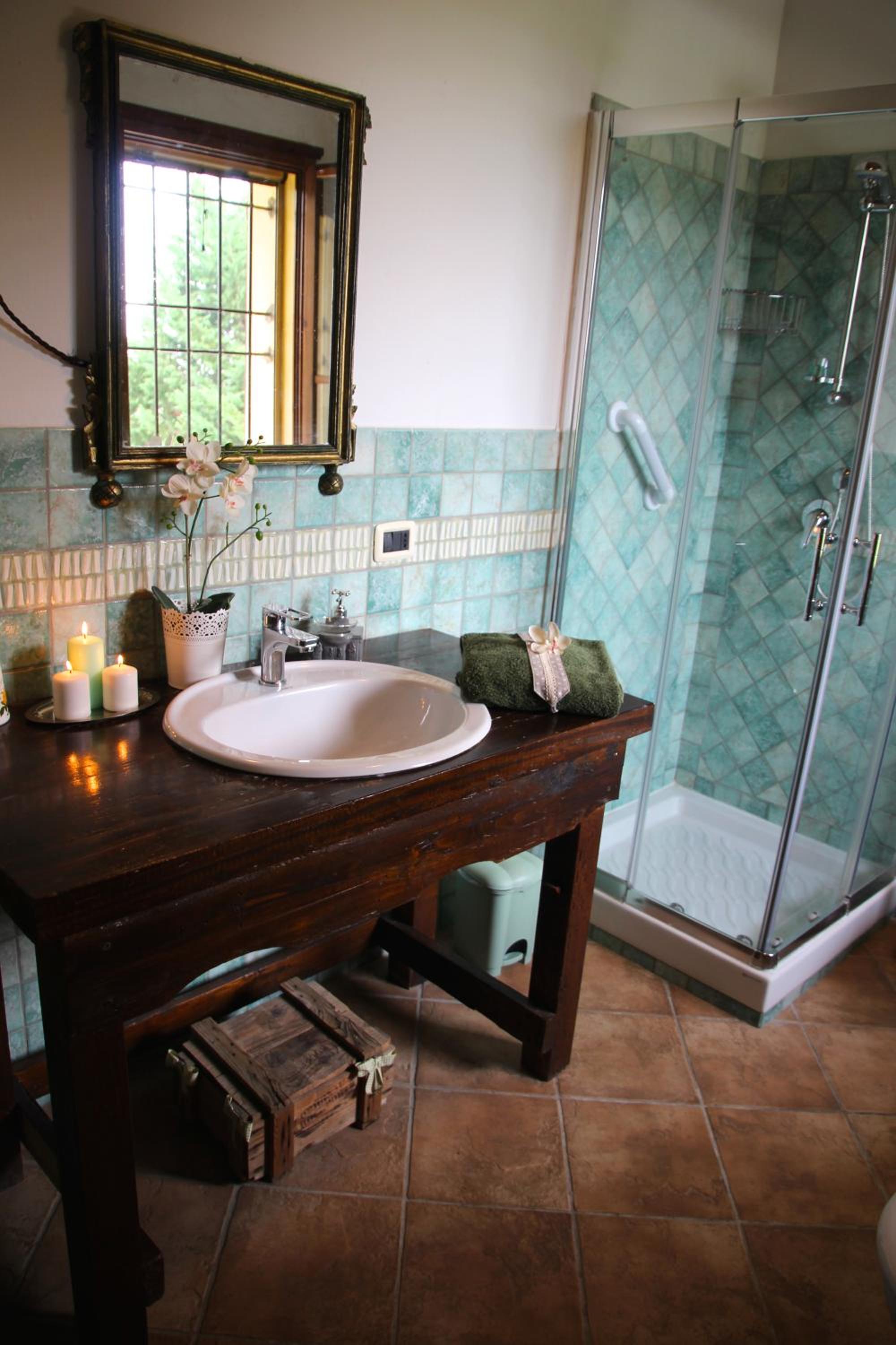 Double or Twin Room with Private Bathroom - Photo 3
