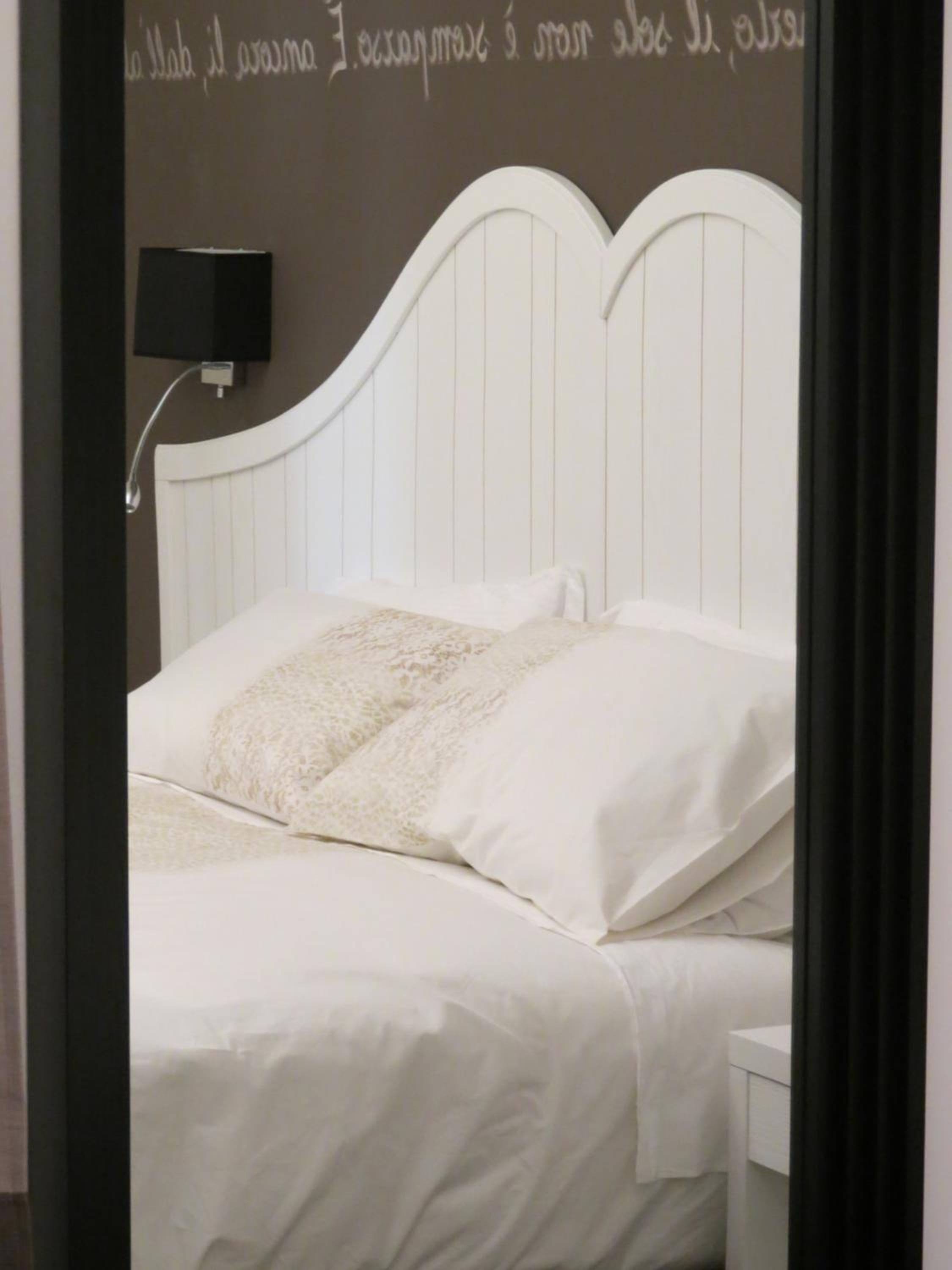 Double or Twin Room - Photo 18