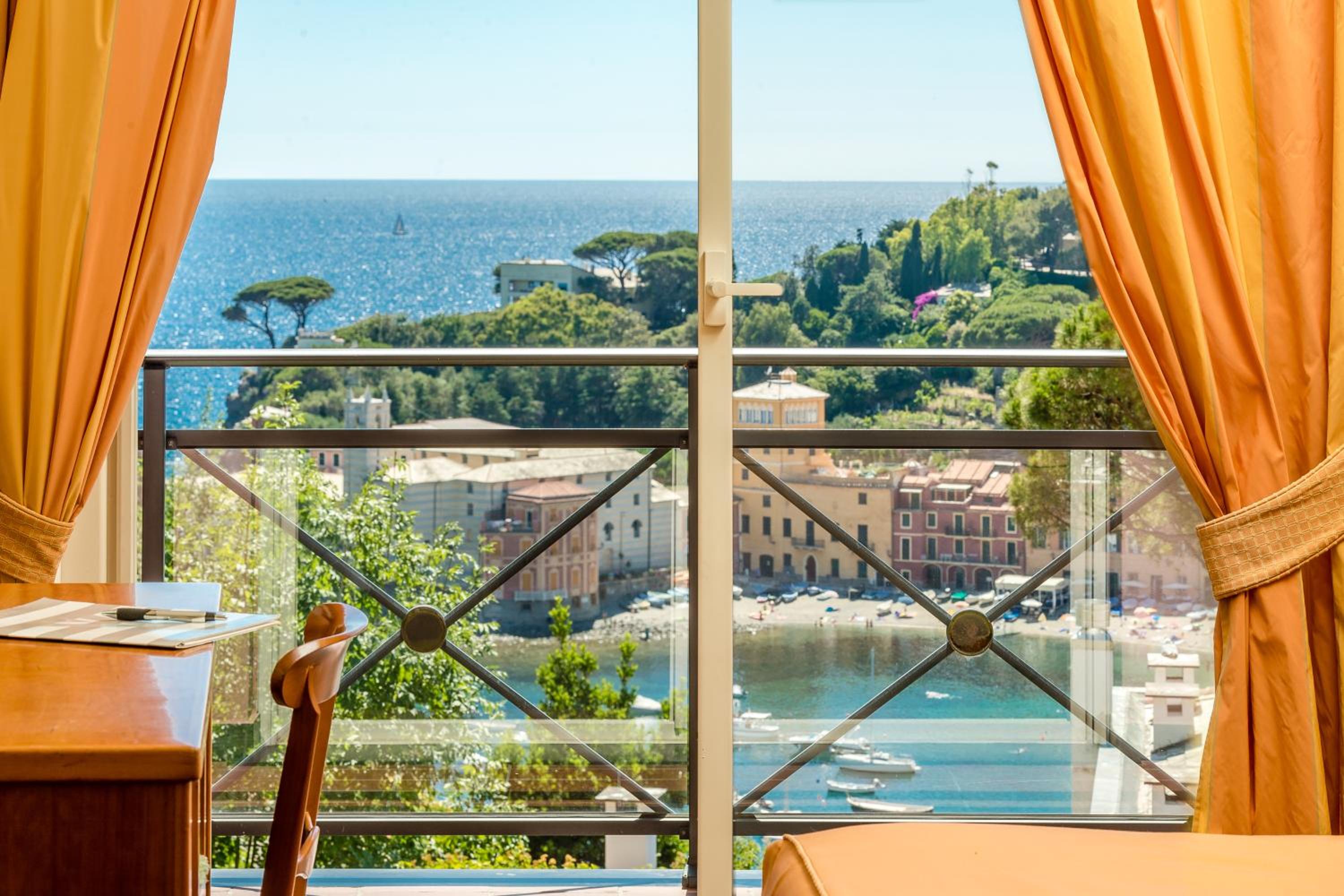 Superior Double or Twin Room with Balcony and Sea View - Photo 2