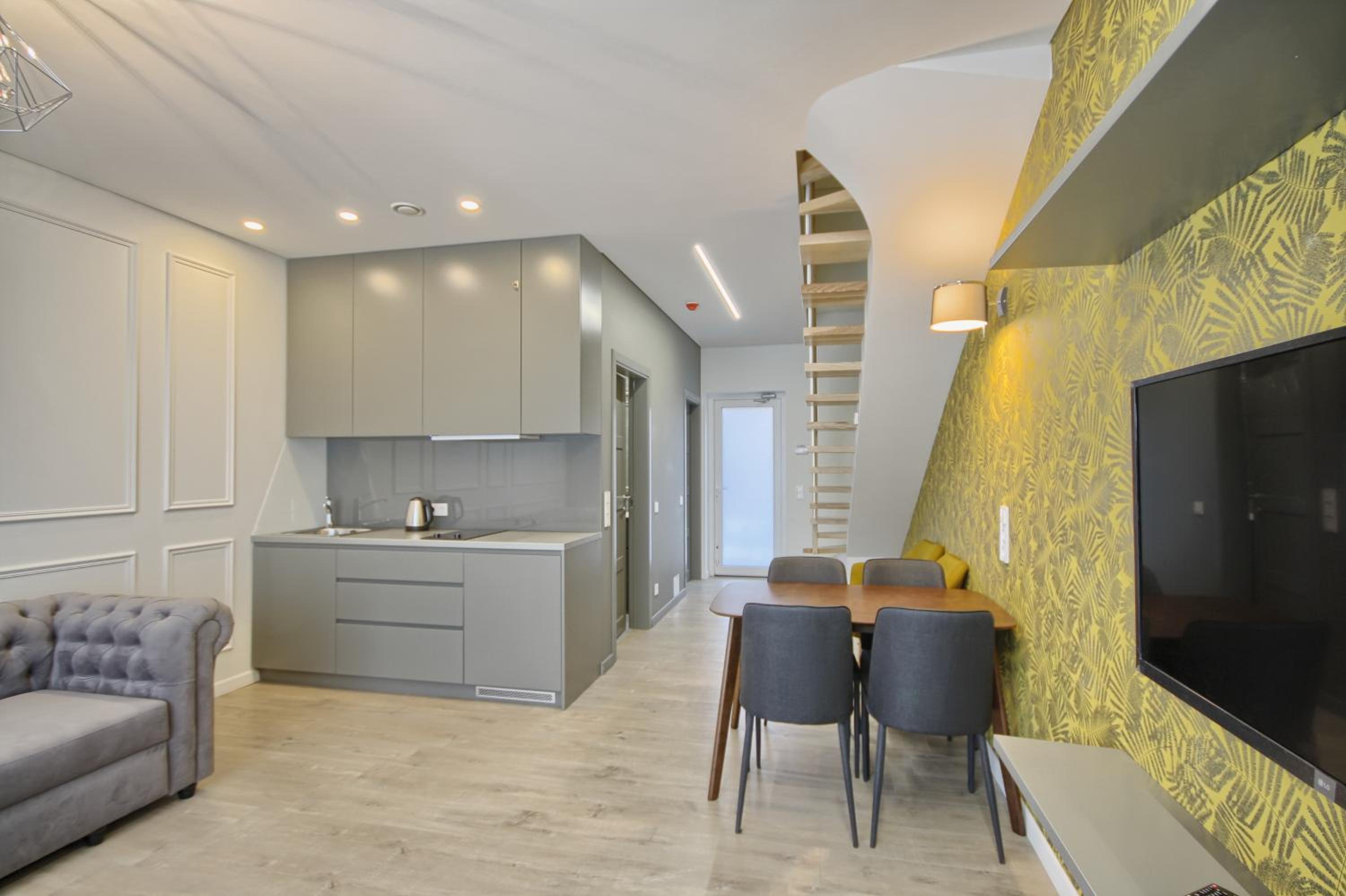Duplex Apartment - Photo 5