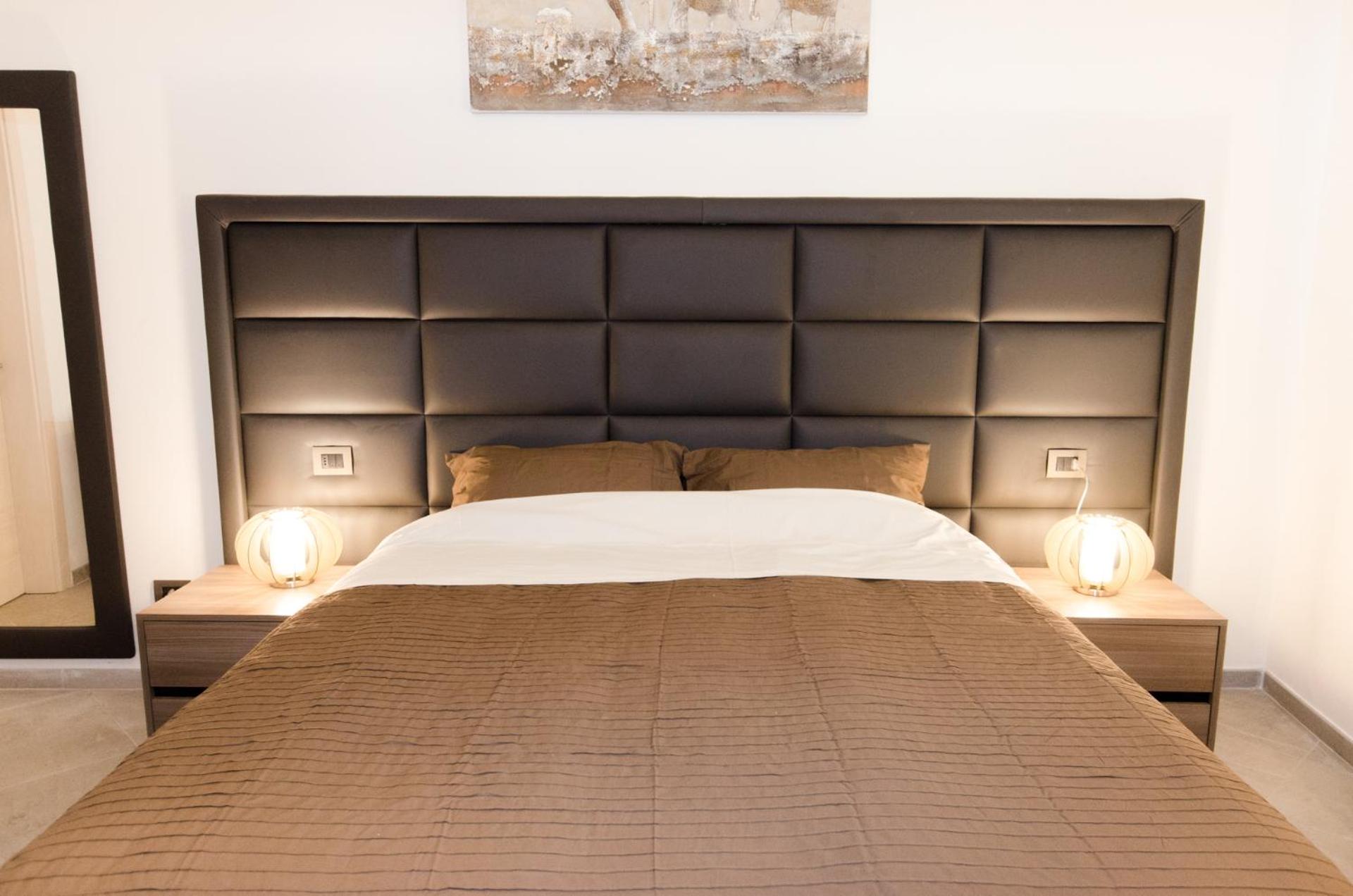 Large Double or Twin Room photo 1