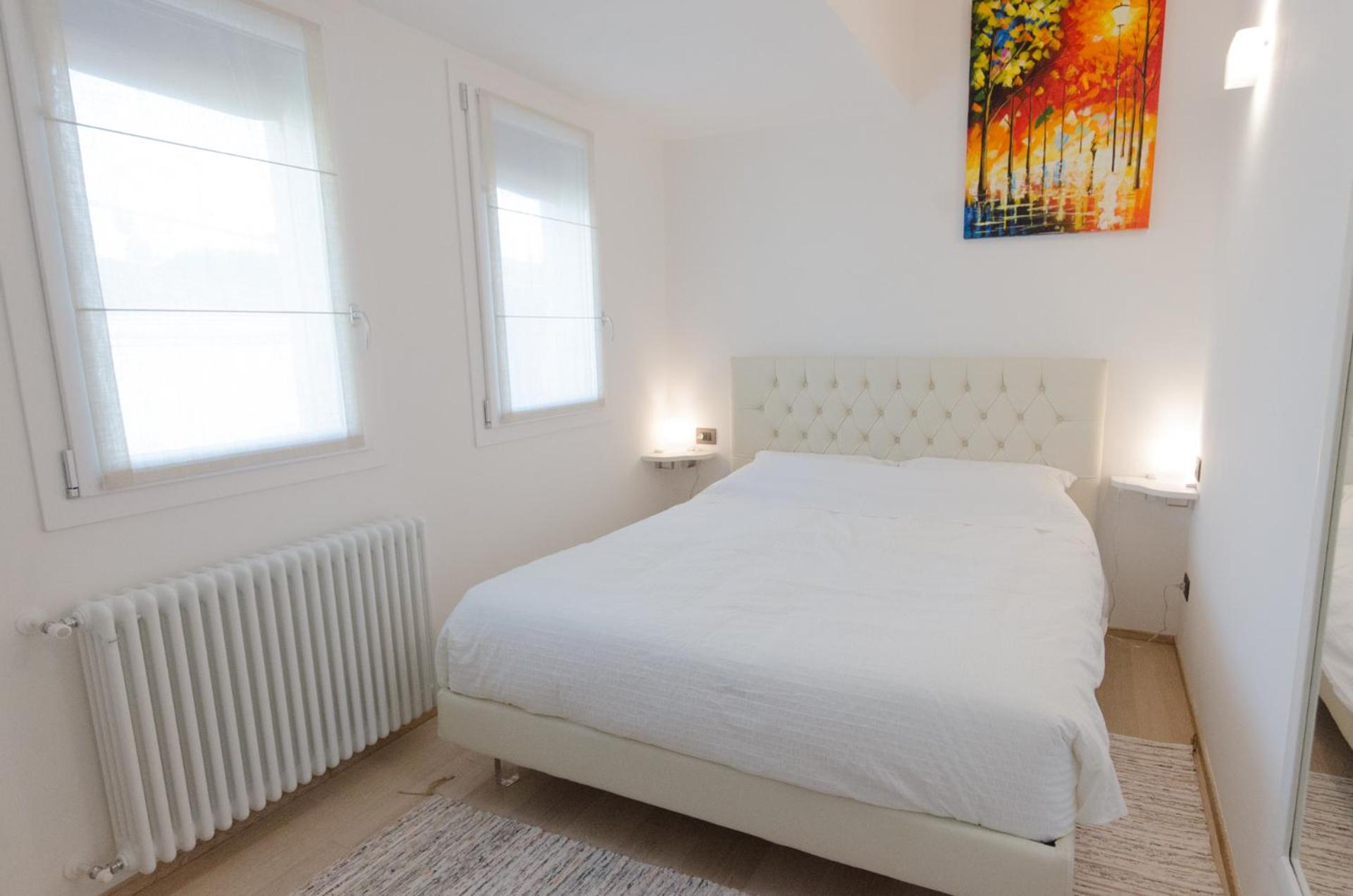 Double Room with Private External Bathroom photo 2