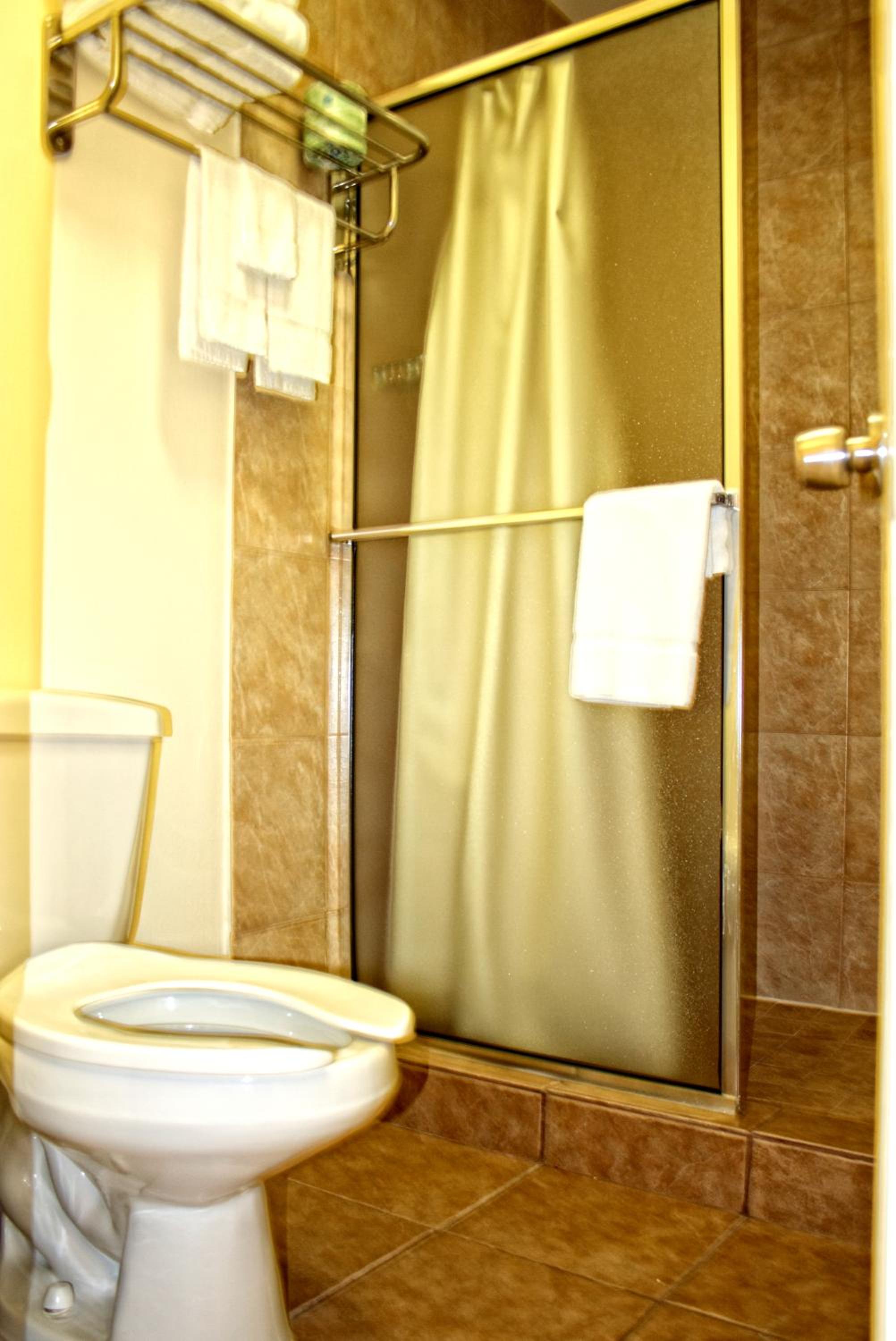 Double Room with Two Double Beds - Photo 4