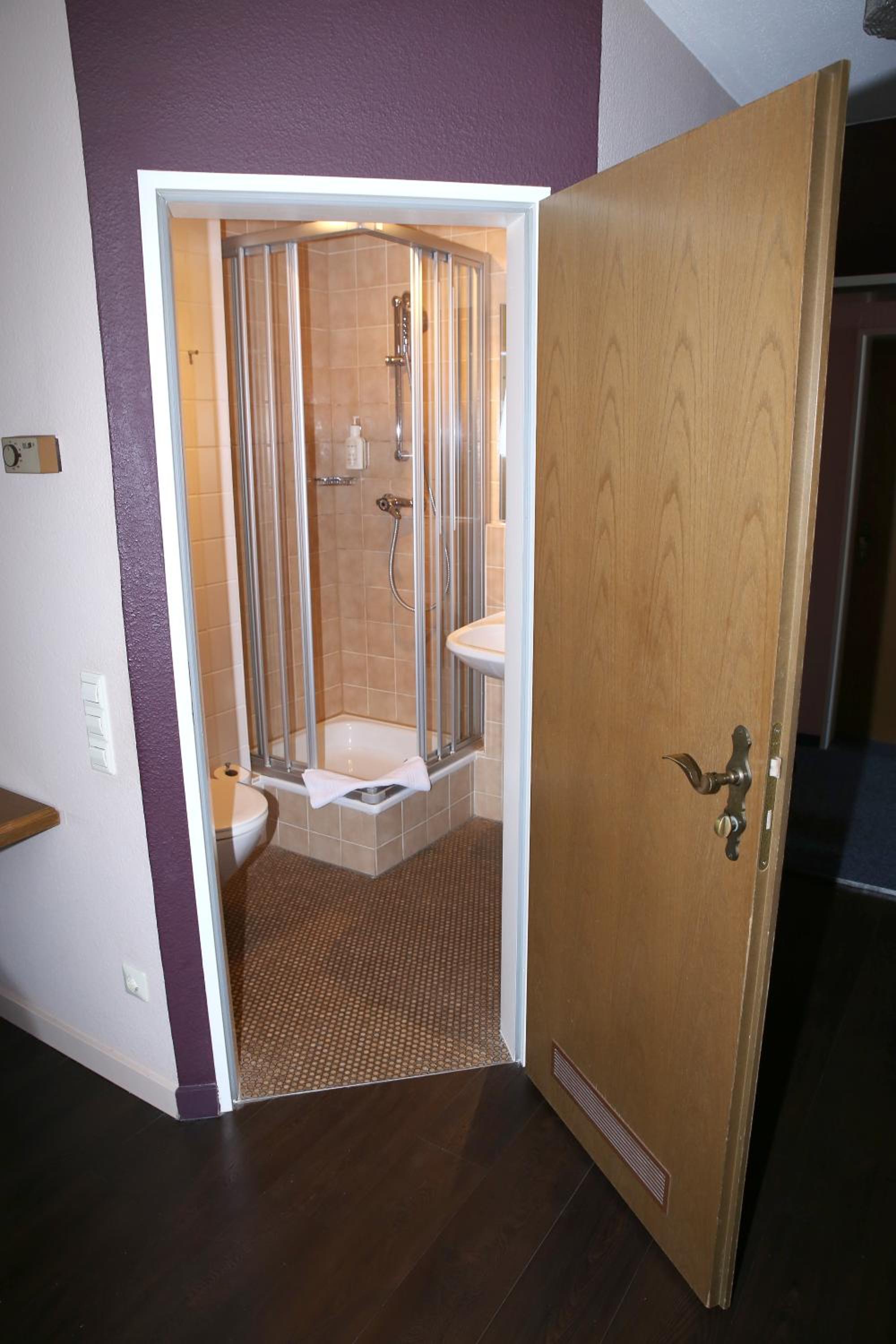Single Room photo 2