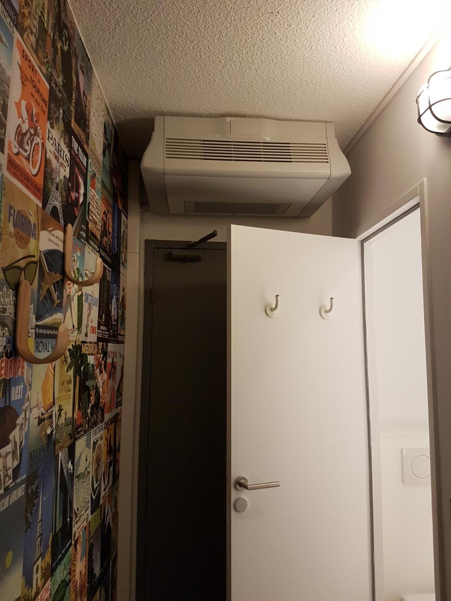 Cabrio Room with Private Bathroom - Photo 9