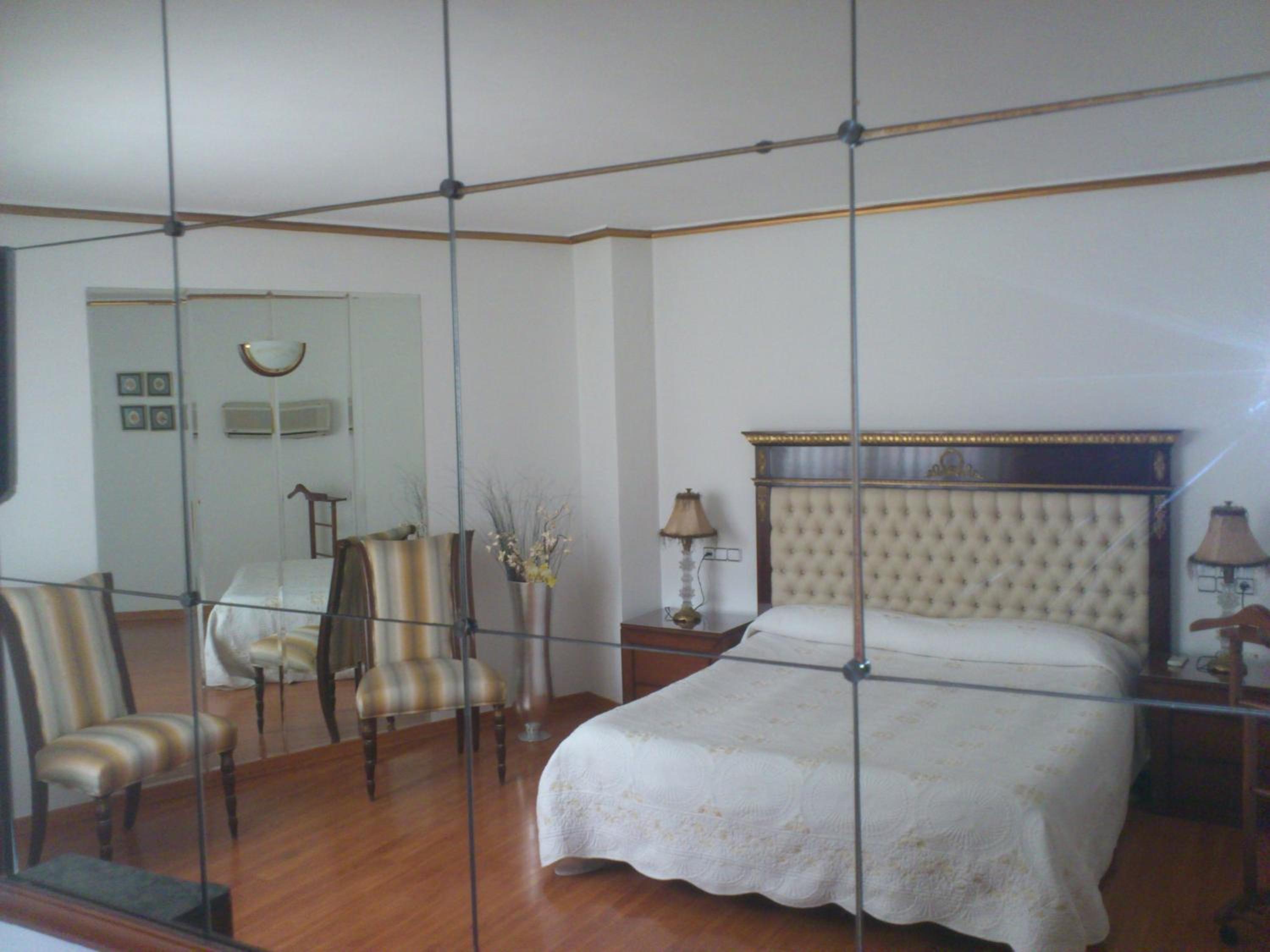 Double or Twin Room - Photo 2