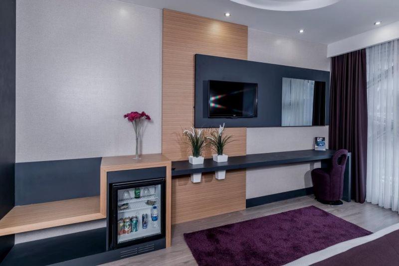 Deluxe Double or Twin Room photo 2