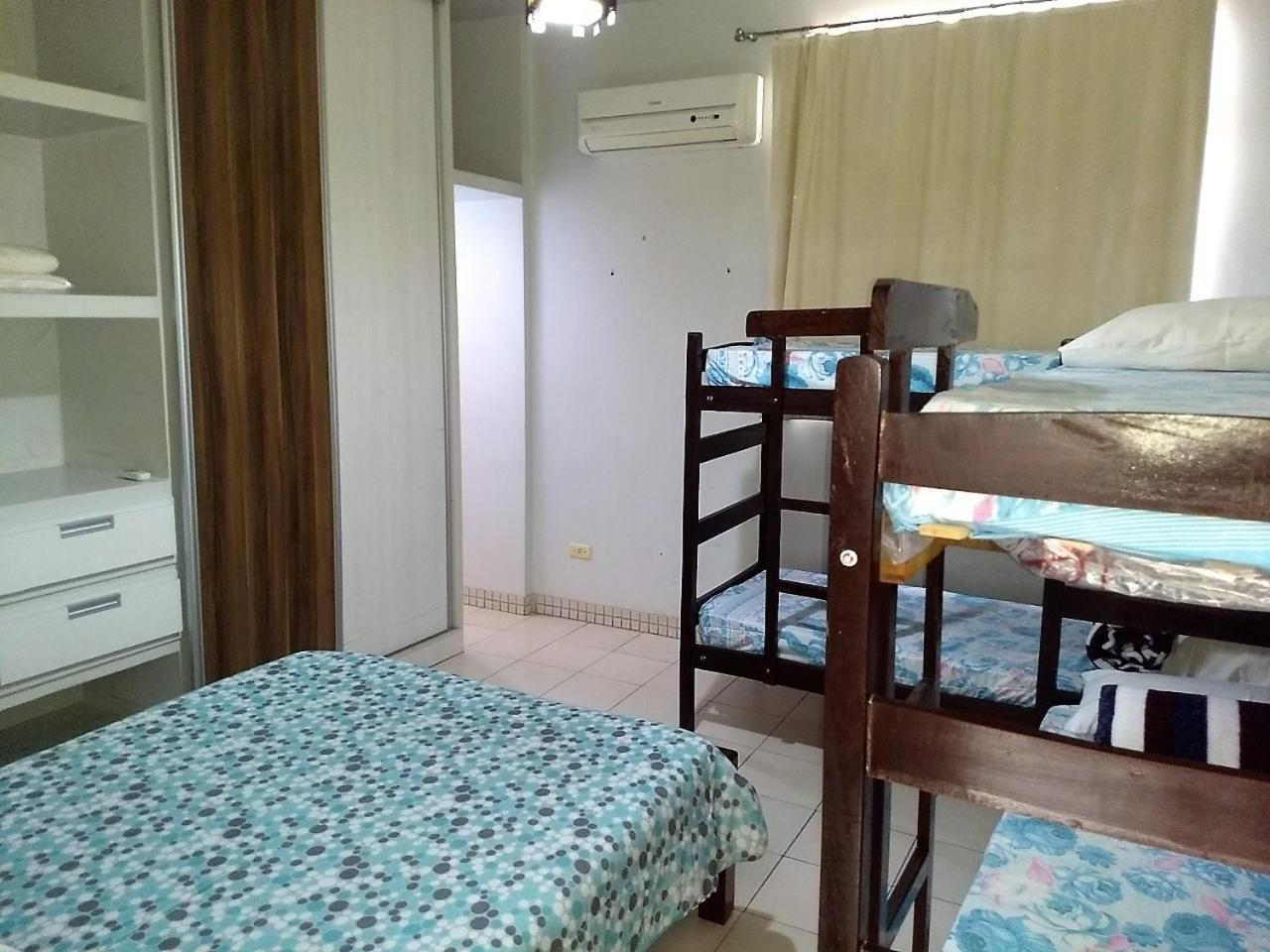 Family Room (6 Adults) photo 1