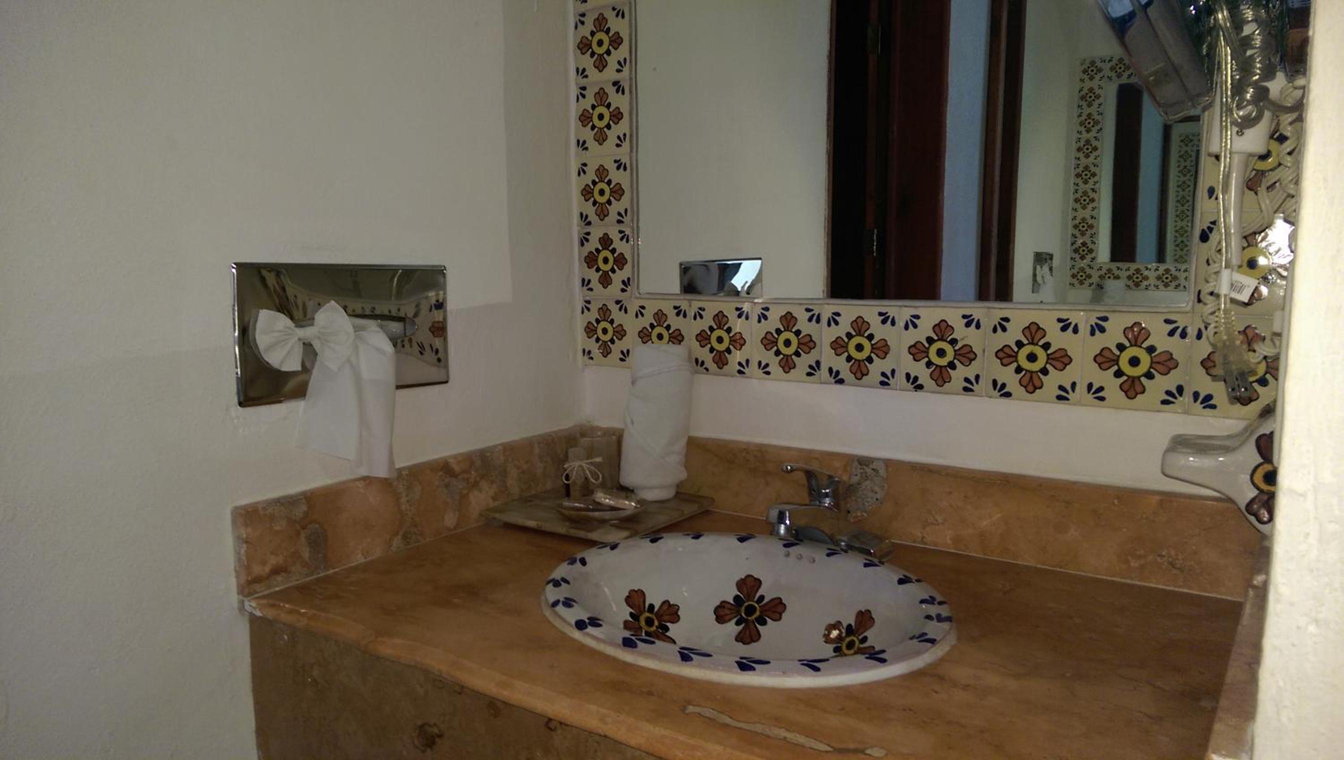 Standard King Room photo 2