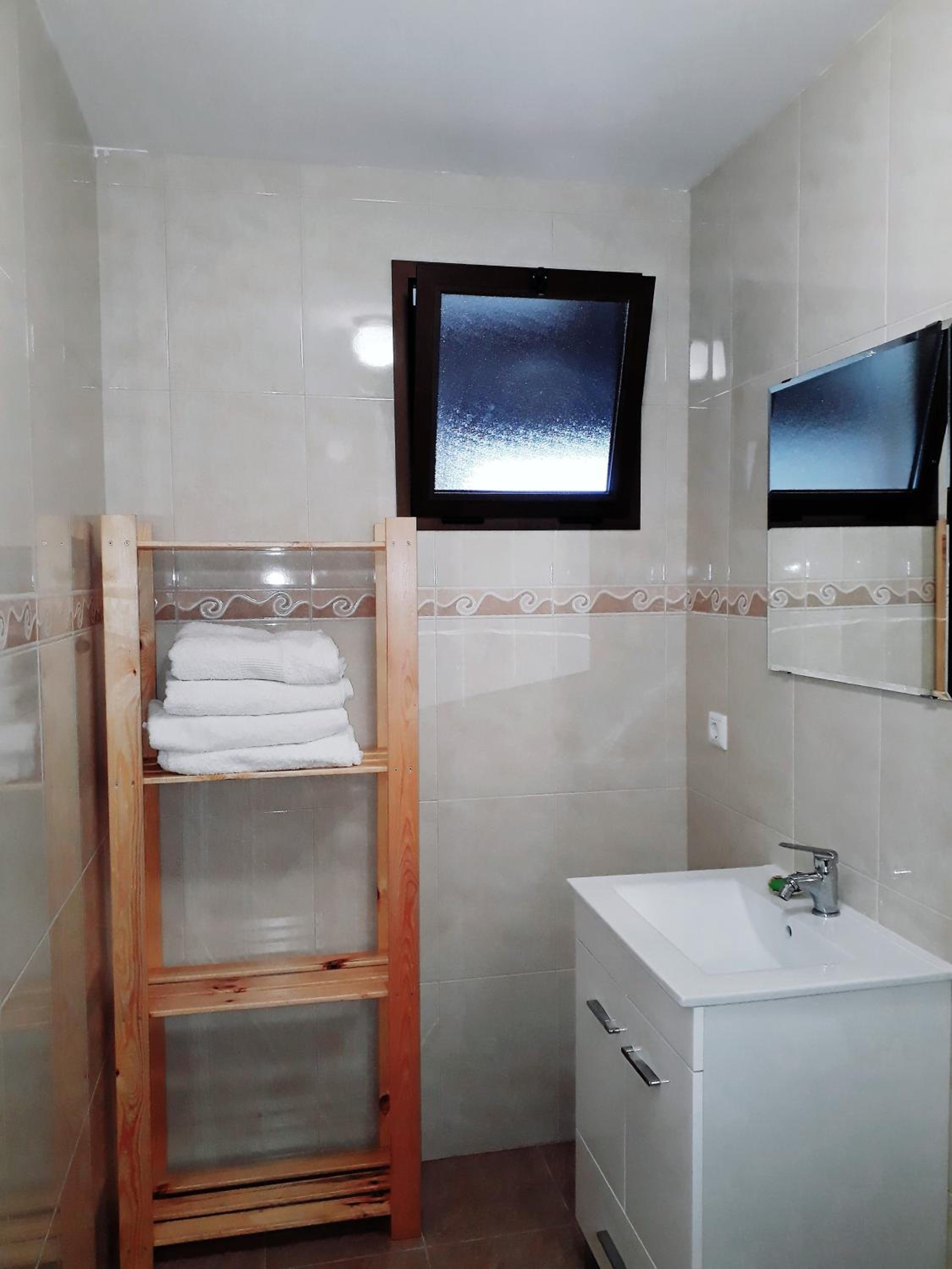 Classic Quadruple Room - Photo 3
