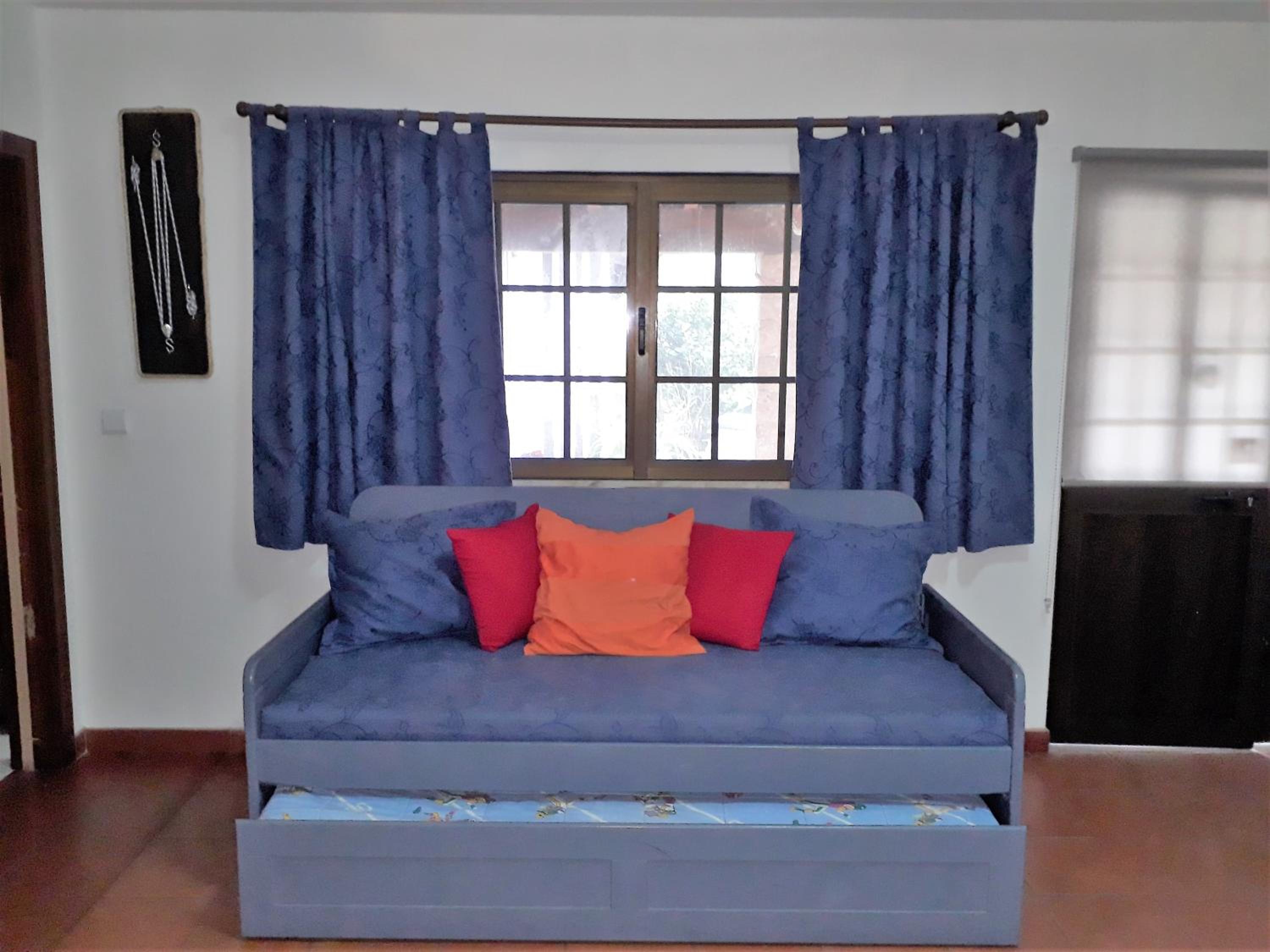 Superior Family Room - Photo 2