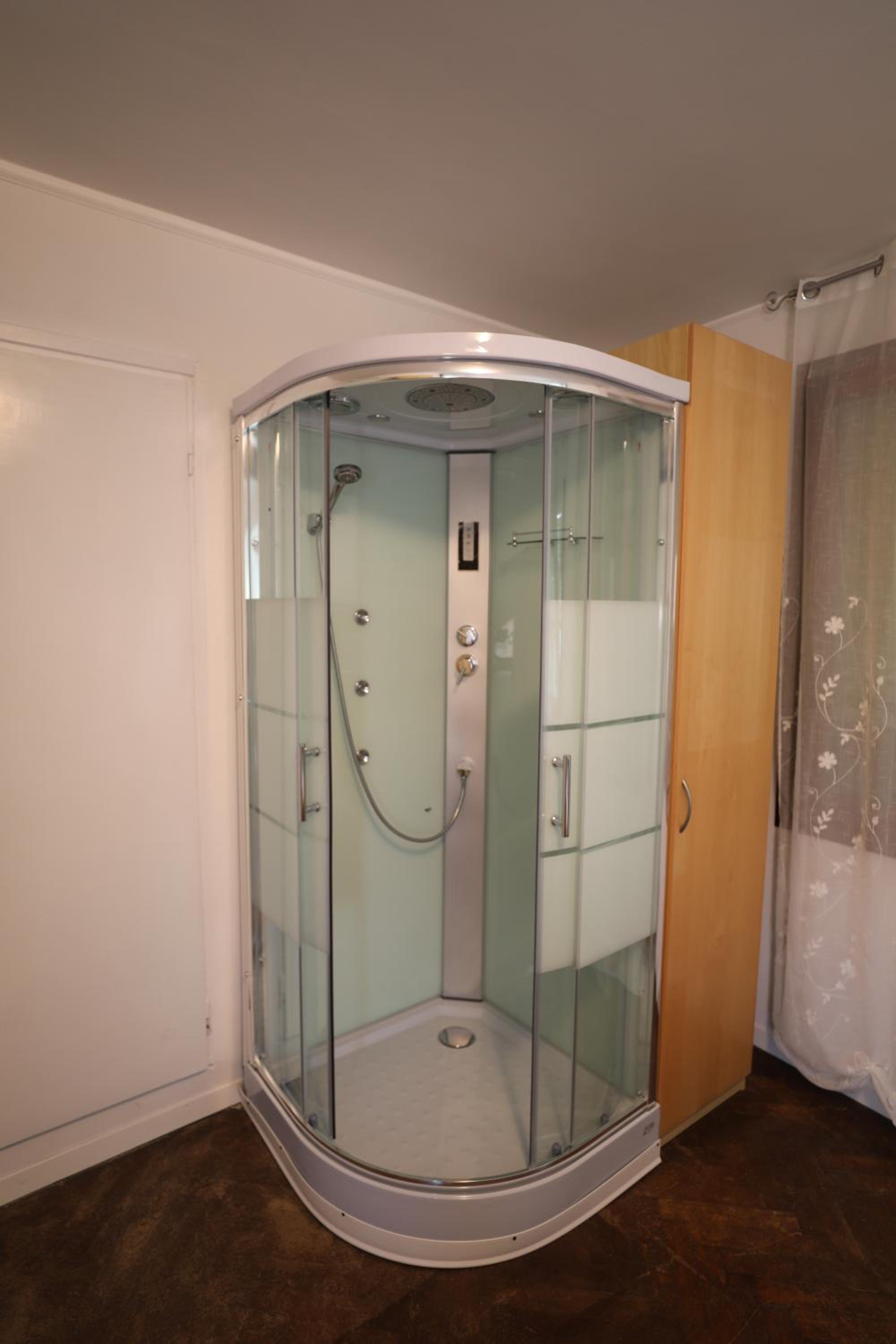 Deluxe Double Or Twin Room With City View photo 3