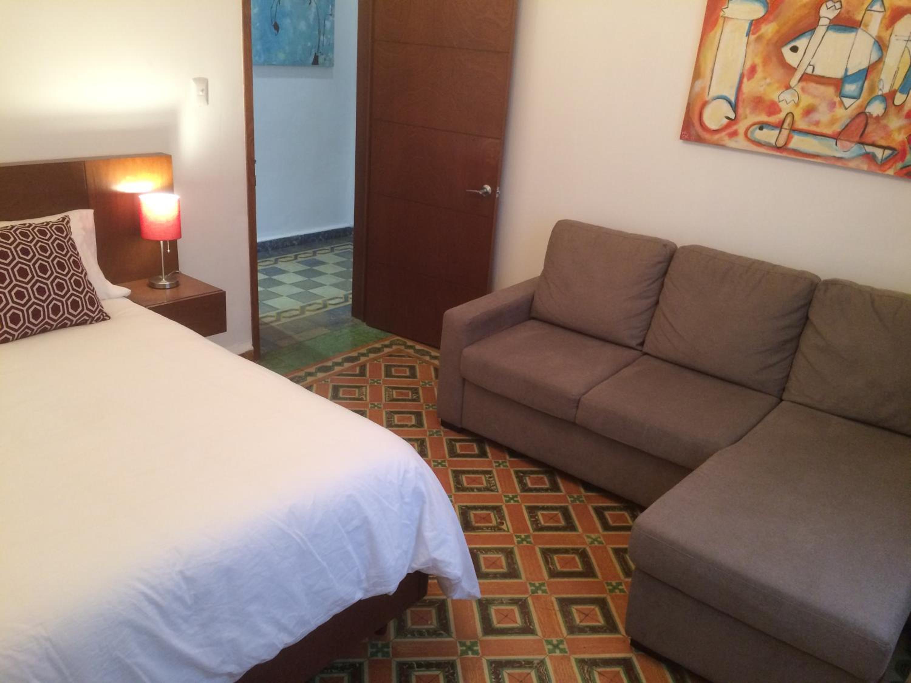 Deluxe Apartment - Photo 2
