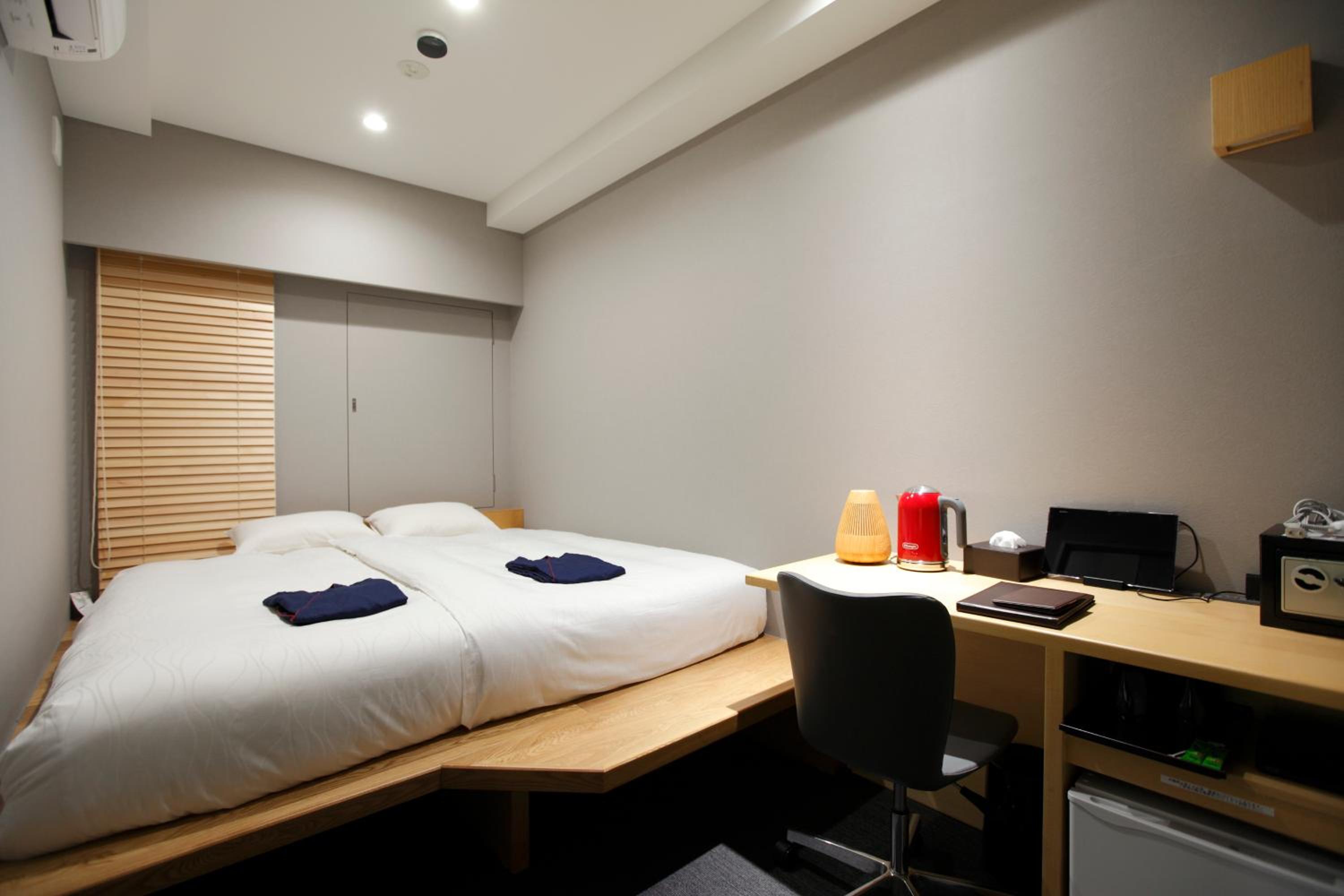 Standard King Room - Non-Smoking  photo 2