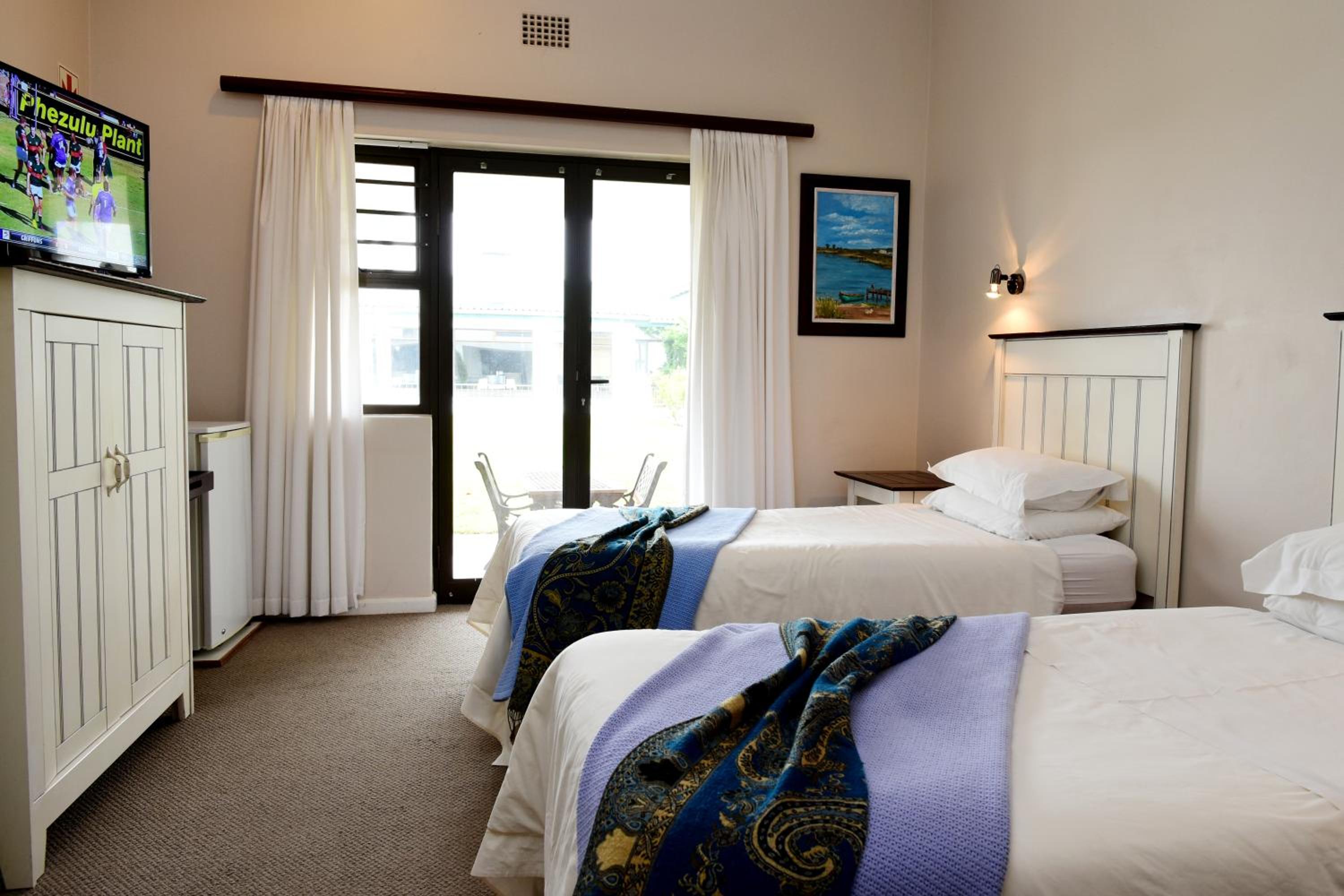 Twin Room - Photo 1