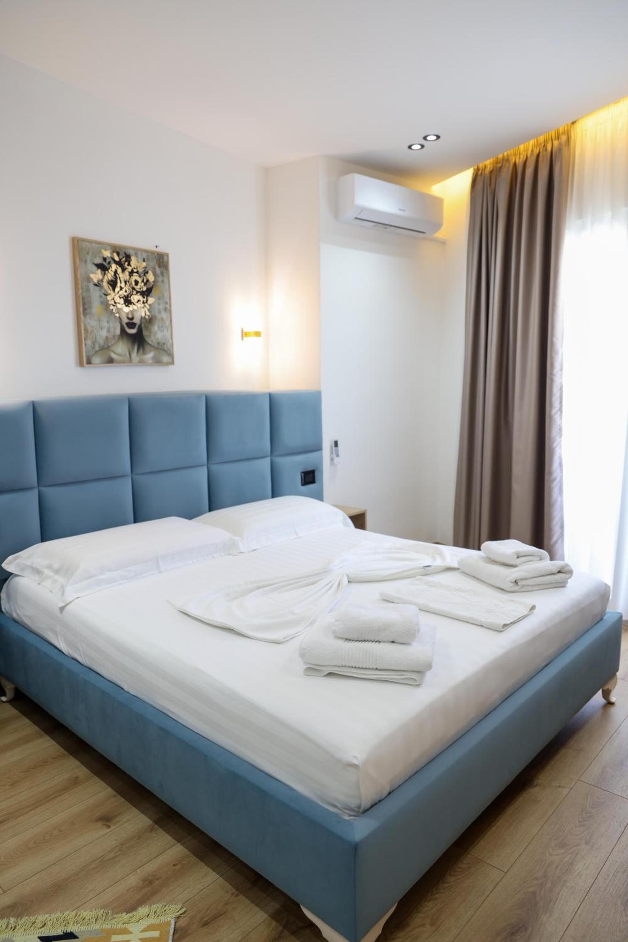 Triple Room with Balcony