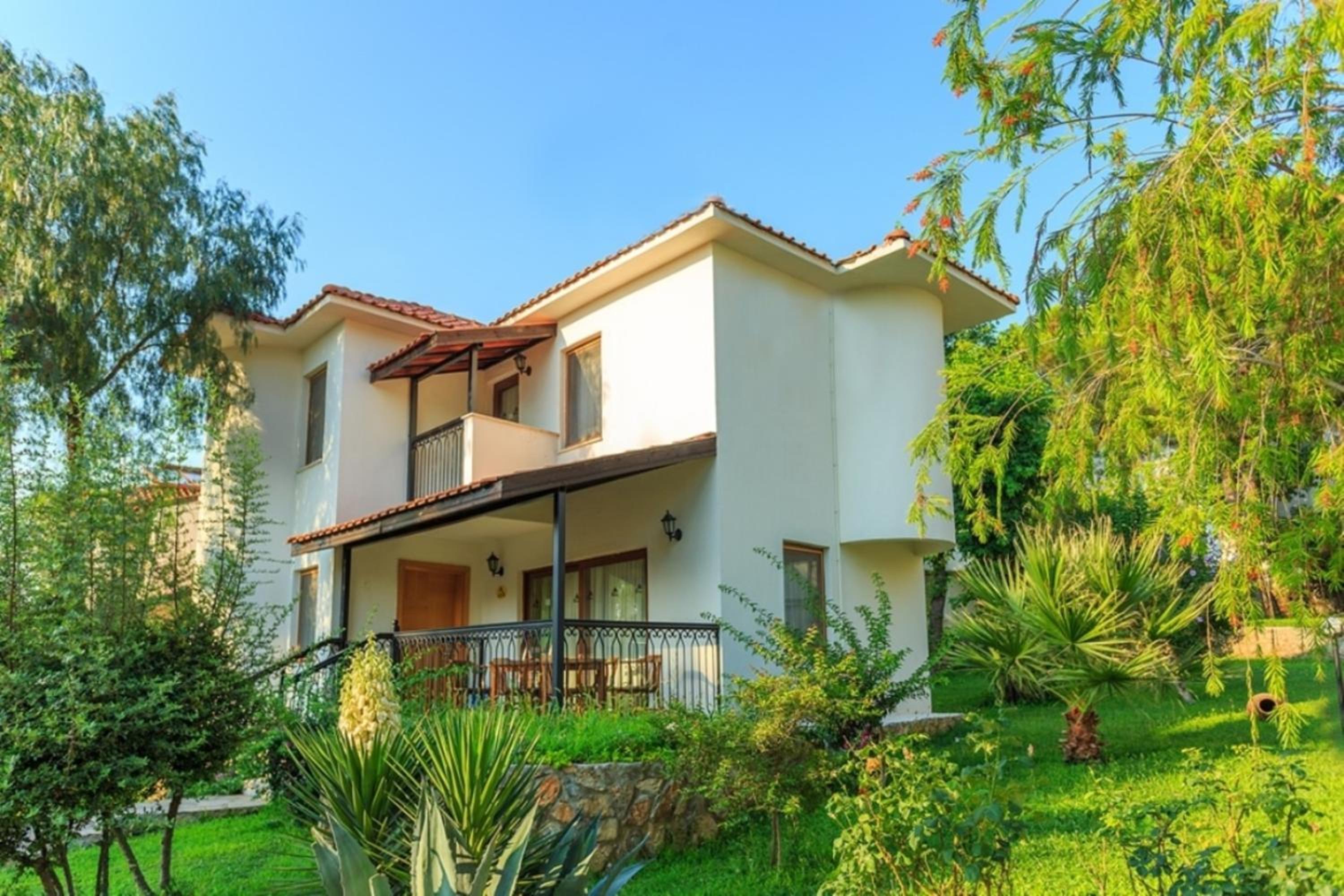 Three-Bedroom Villa - Photo 6