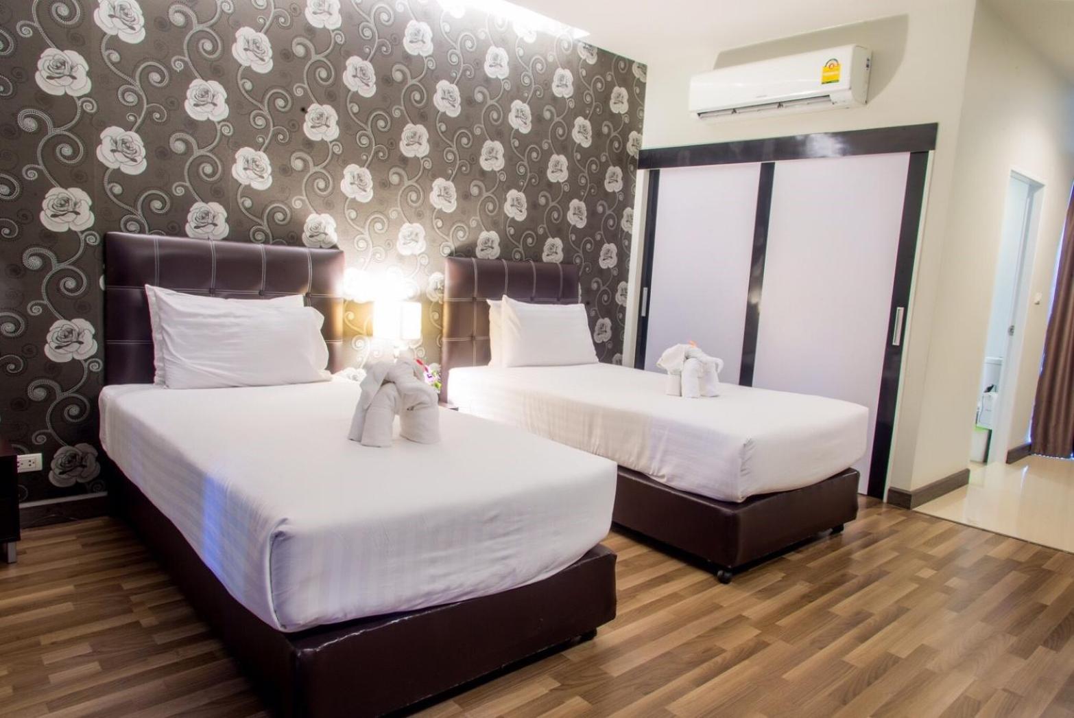 Superior Twin Room photo 2
