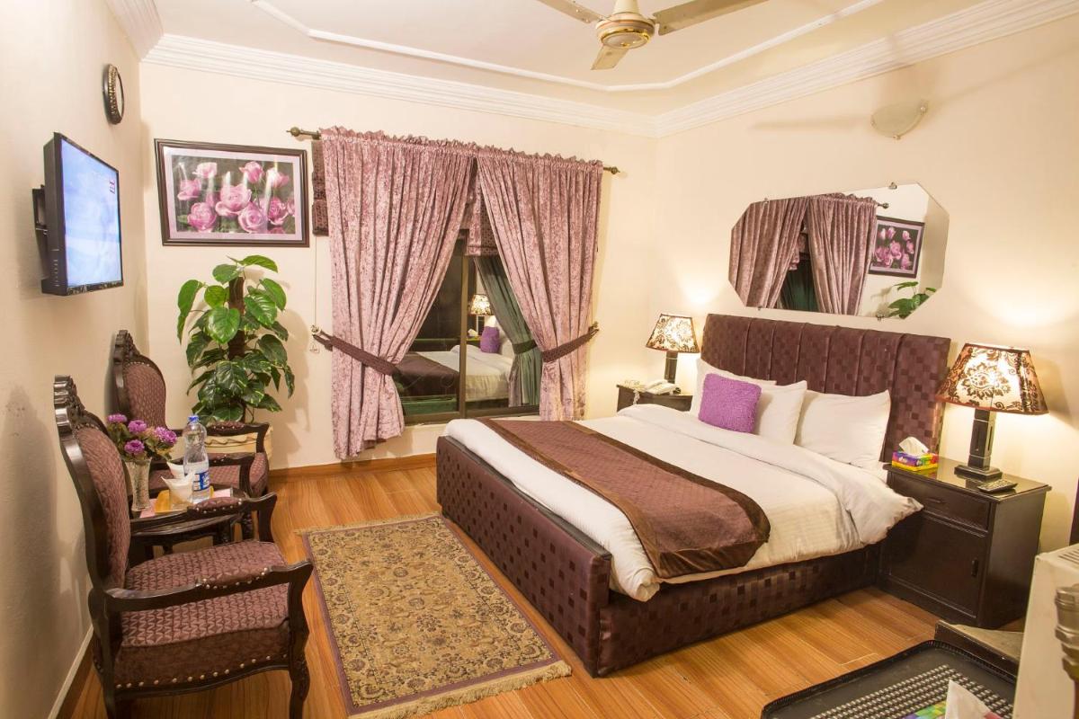 Executive Suite photo 2