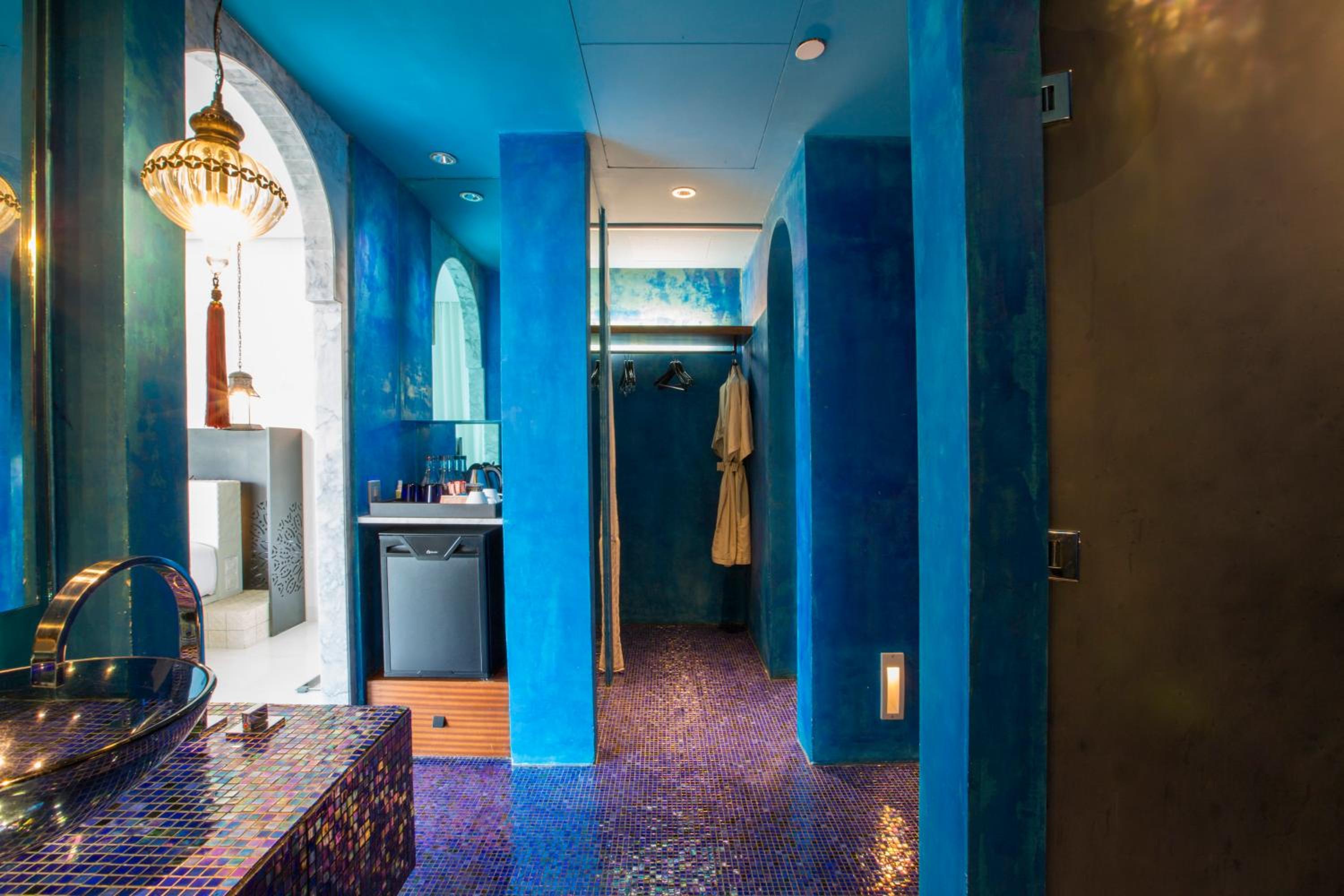 Oceanfront Suite In-Bedroom Jacuzzi - Photo 7