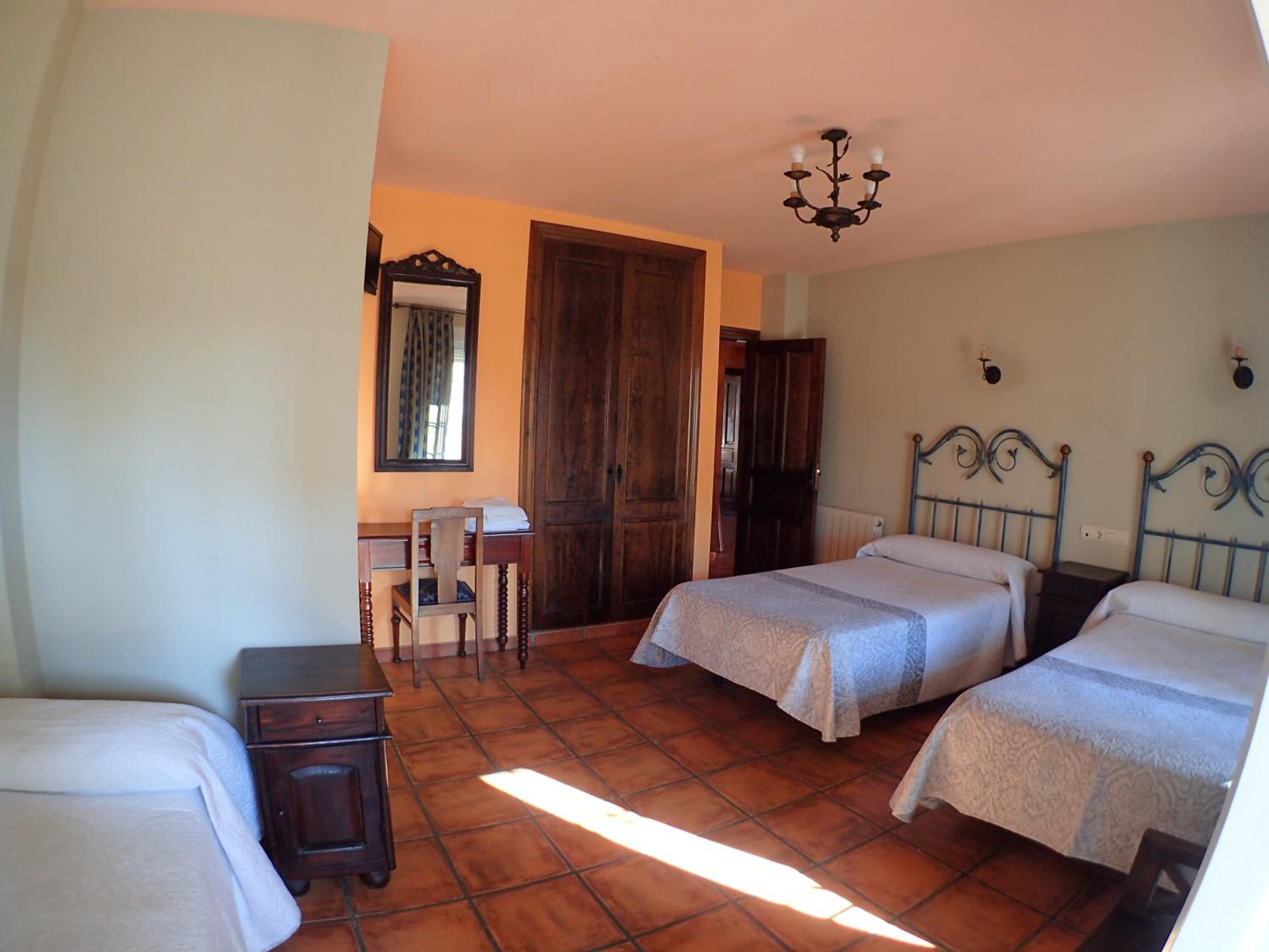 Triple Room photo 3