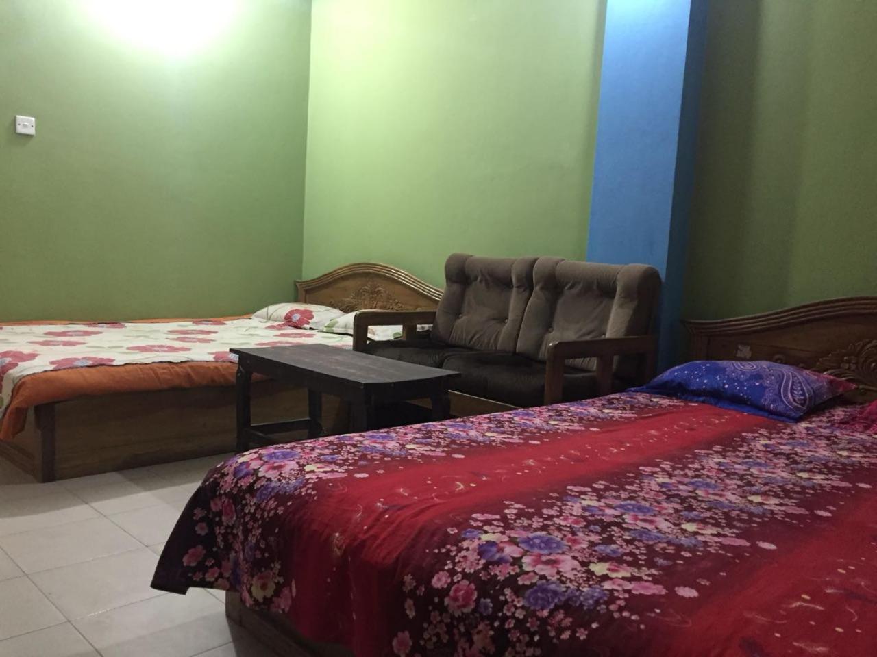 Basic Triple Room