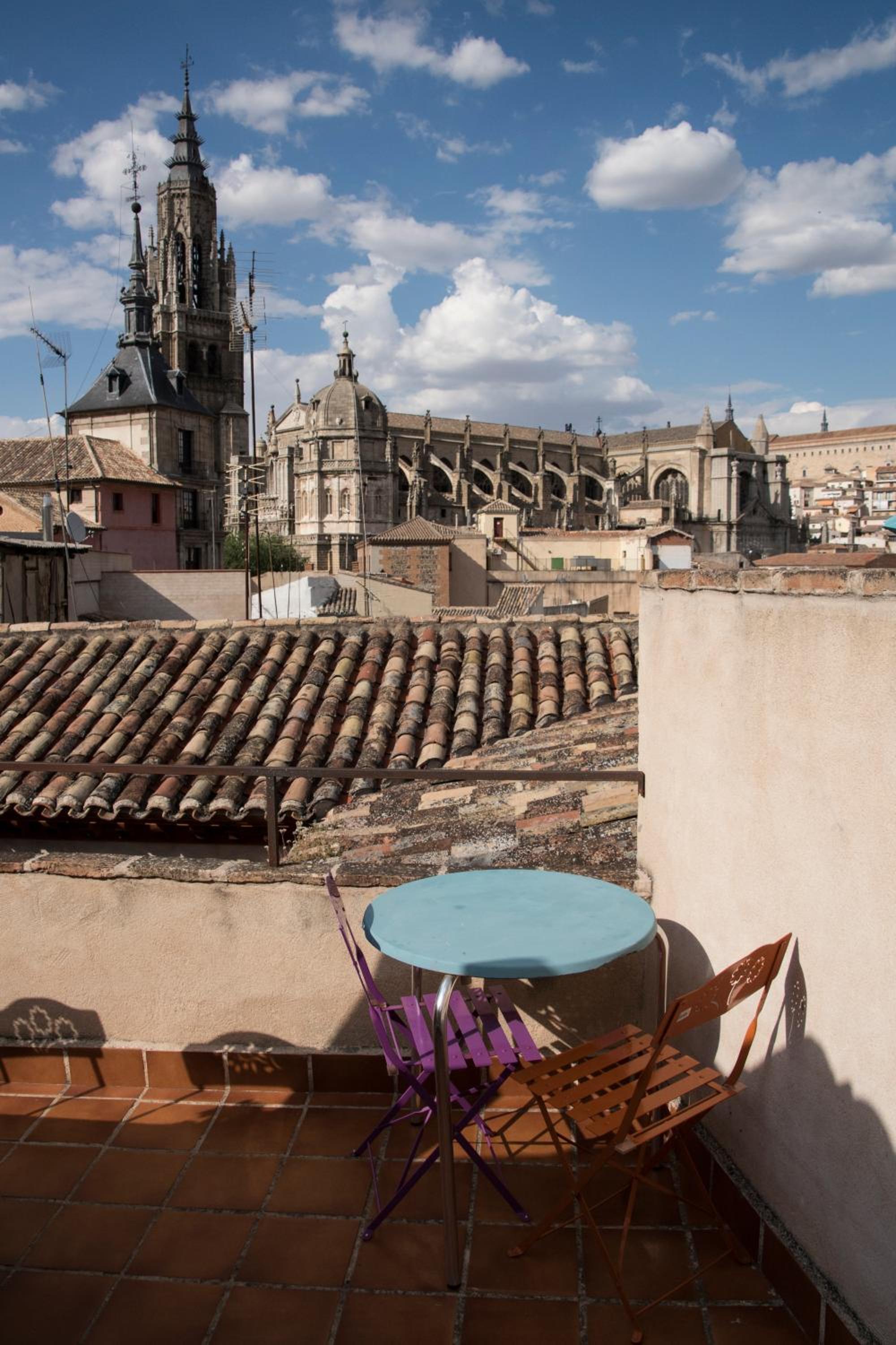 Apartment with Terrace - Photo 13
