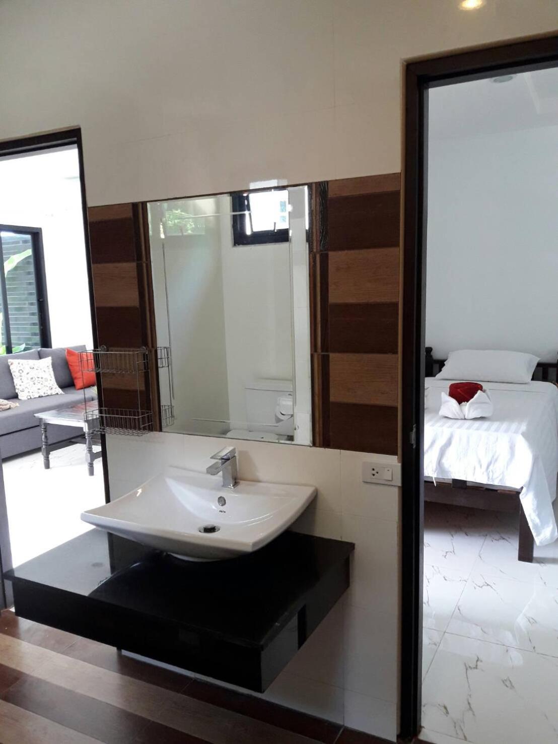 Deluxe Triple Room with View photo 3