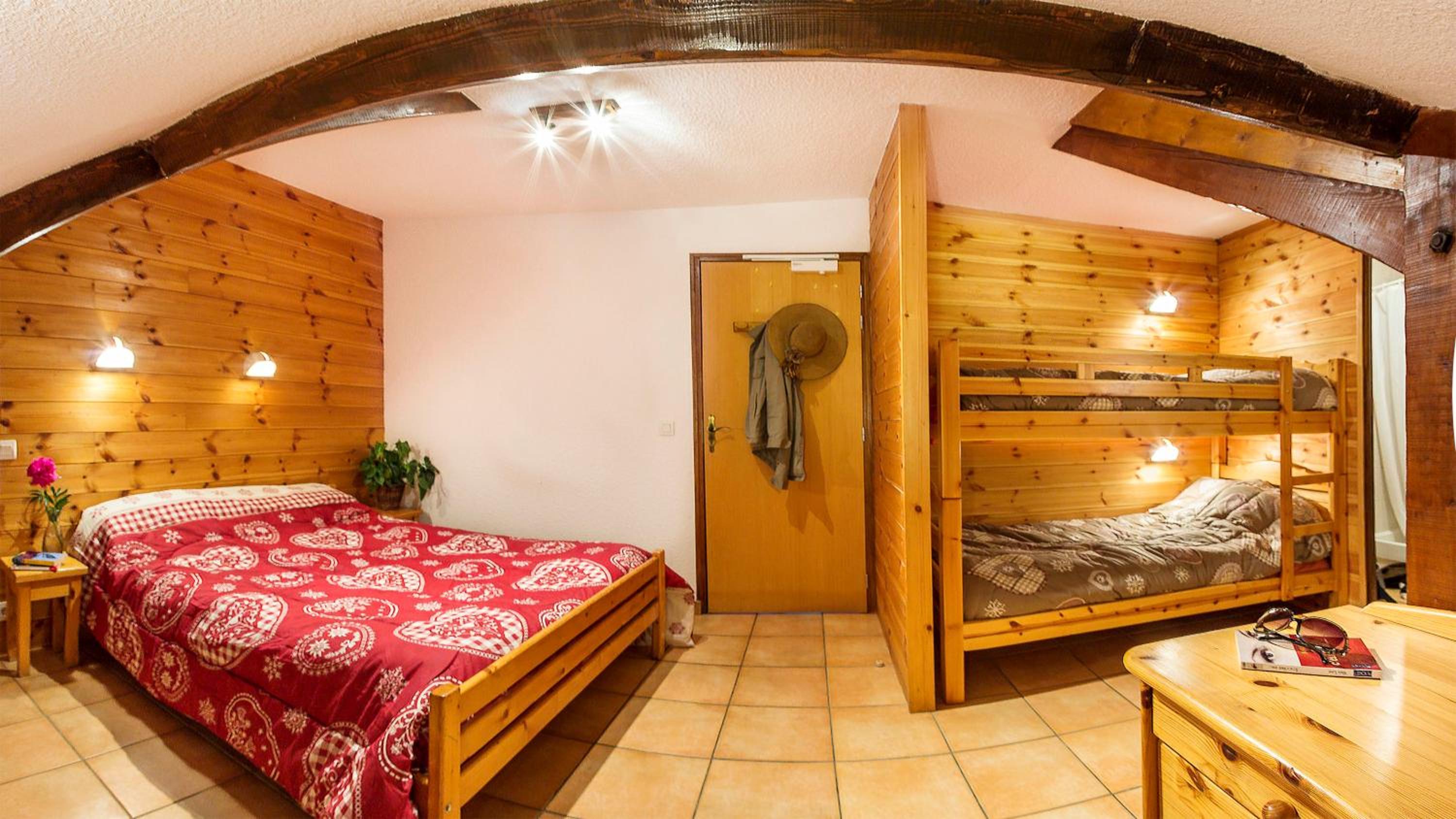 Classic Quadruple Room - Photo 2