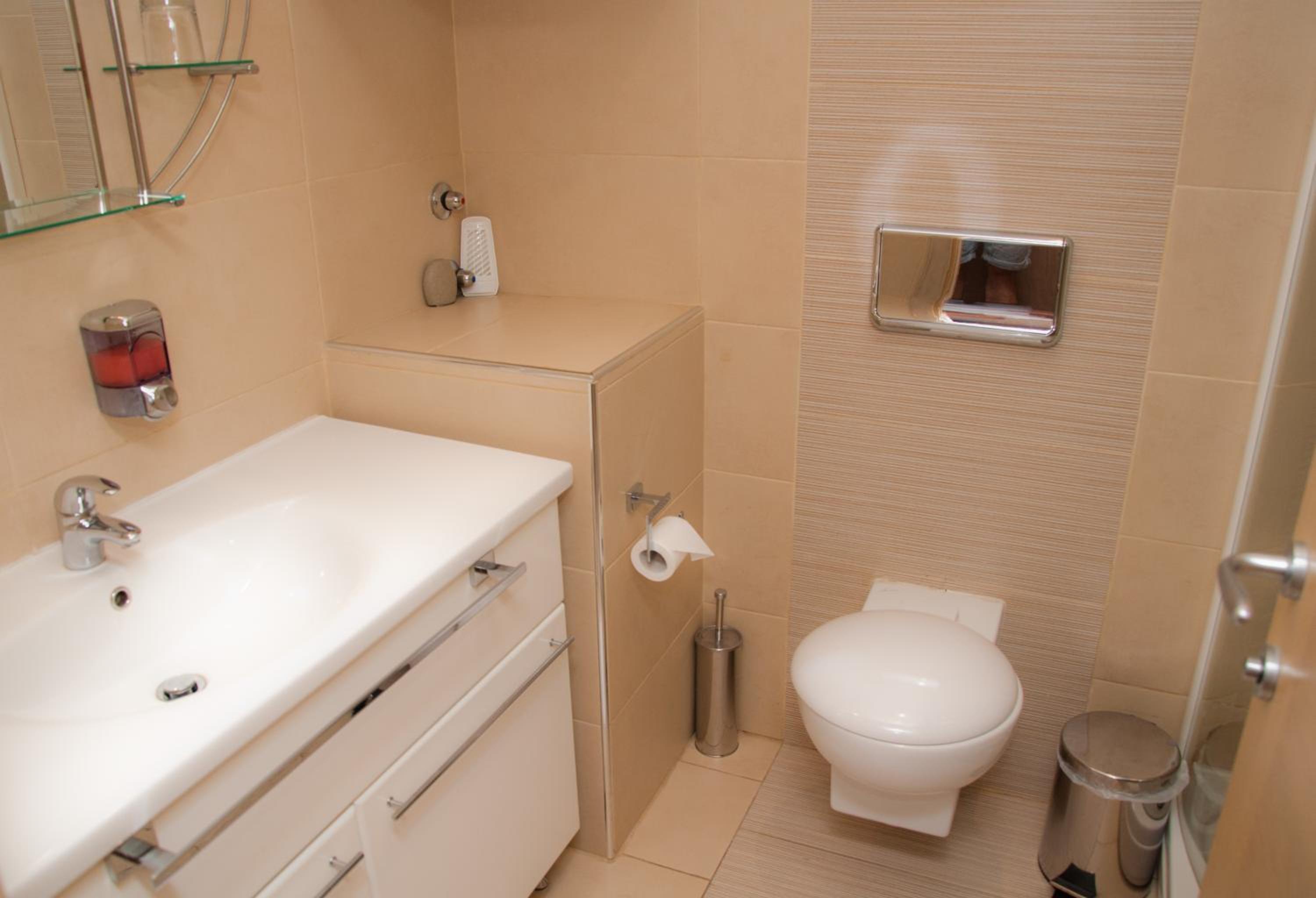 Triple Room - Photo 7