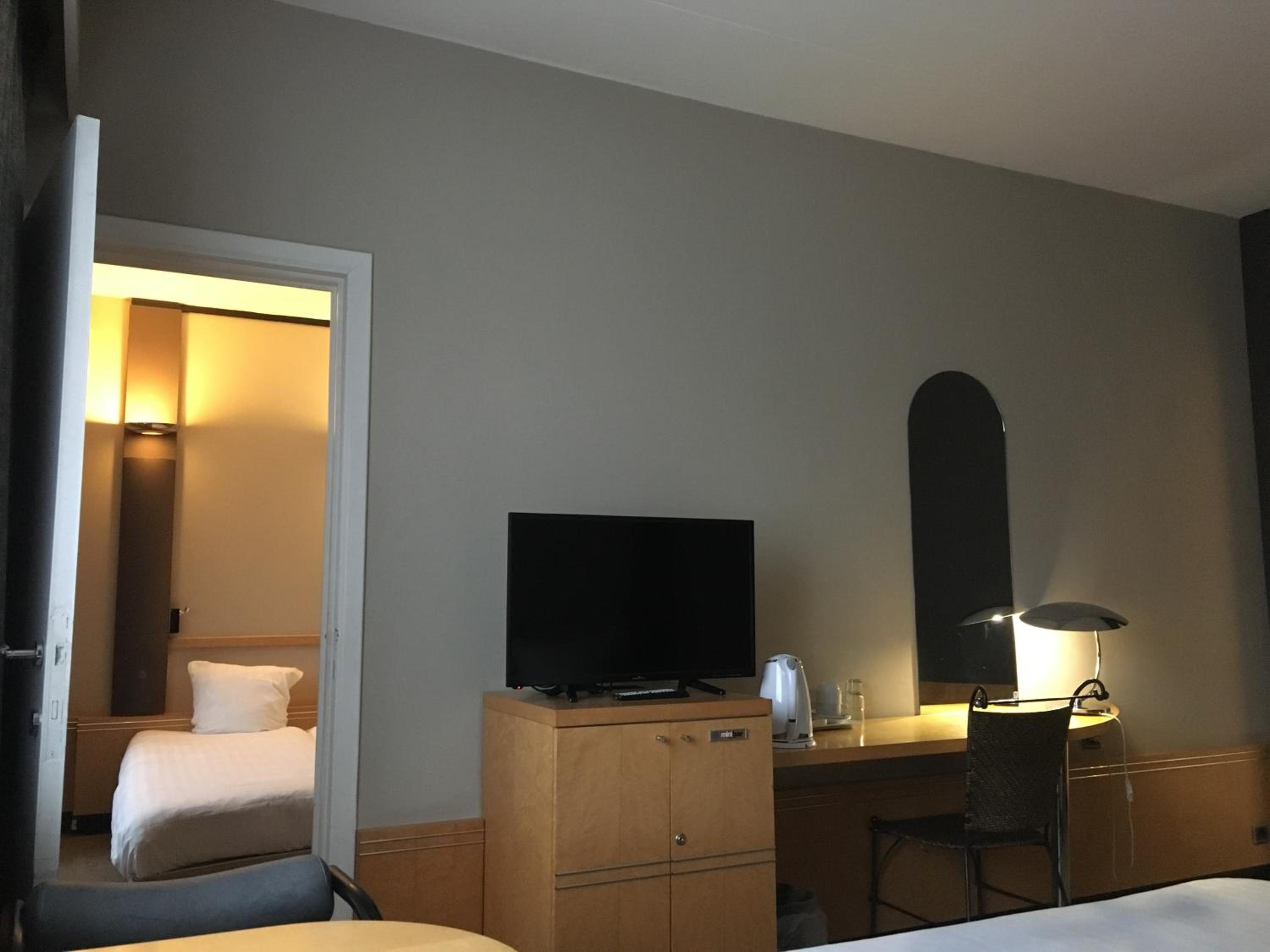 Family Room (4 Adults)
